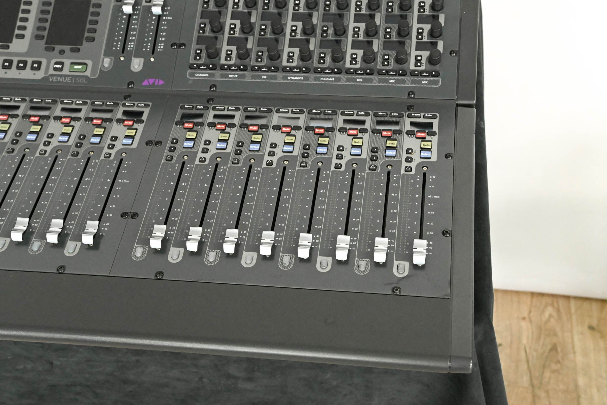 AVID VENUE S6L-24D Surface with E6L-112 Engine & Stage 64 64x32 I/O Rack