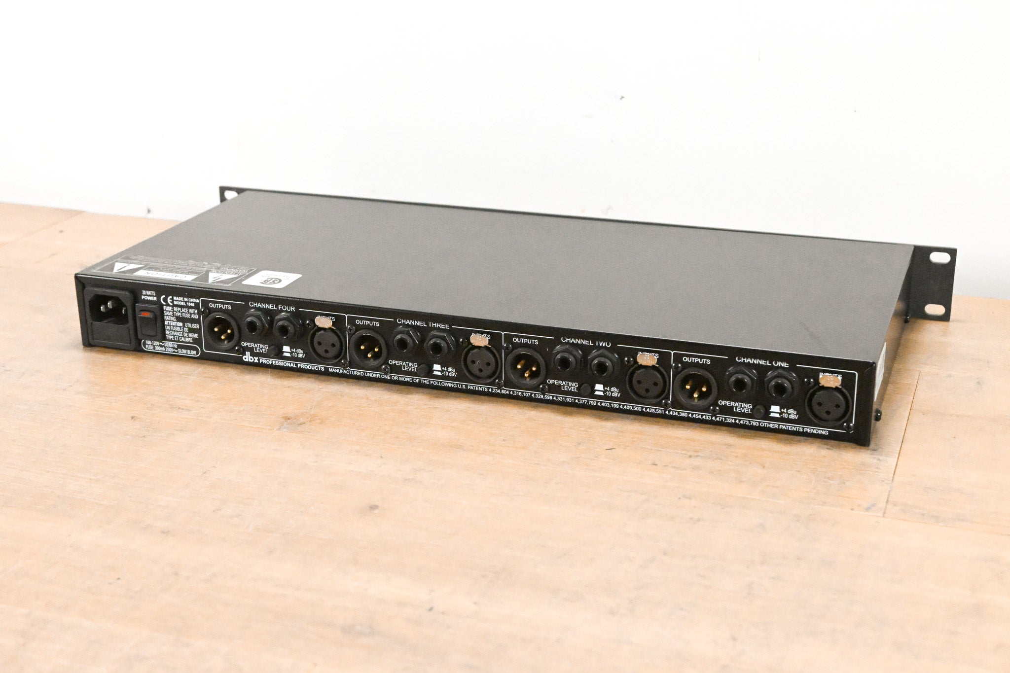 dbx 1046 Quad Compressor/Limiter