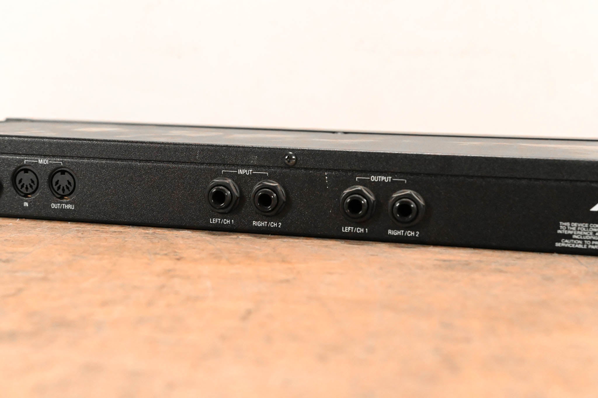 Alesis MidiVerb 4 Dual-Channel Parallel Multi-Effects Processor