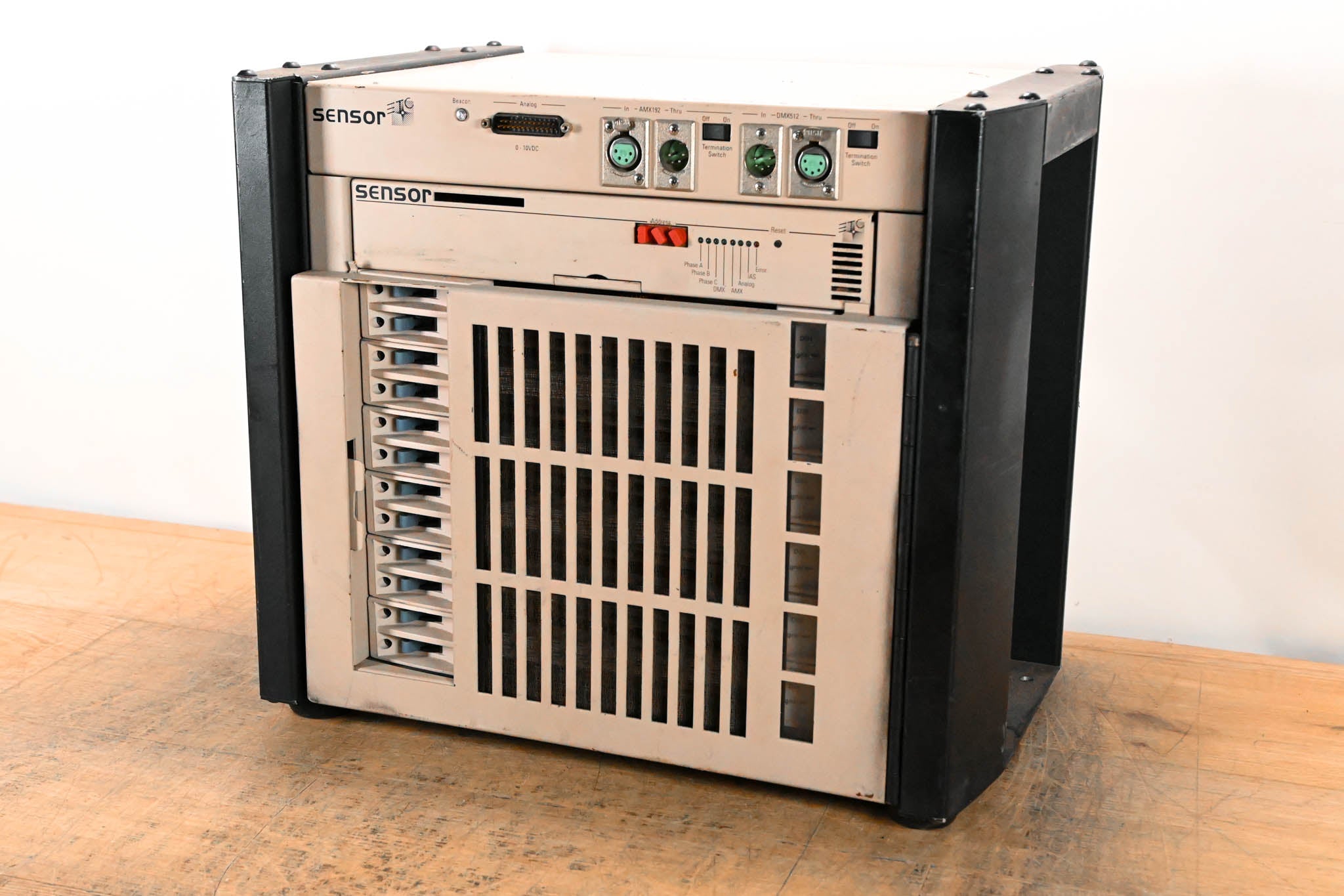 ETC SP-1220B Sensor Dimmer Rack with 6x D20 Modules