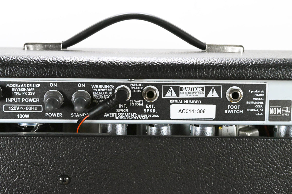 Fender '65 Deluxe Reverb Reissue 22W 1x12" Combo Amp w/ Footswitch