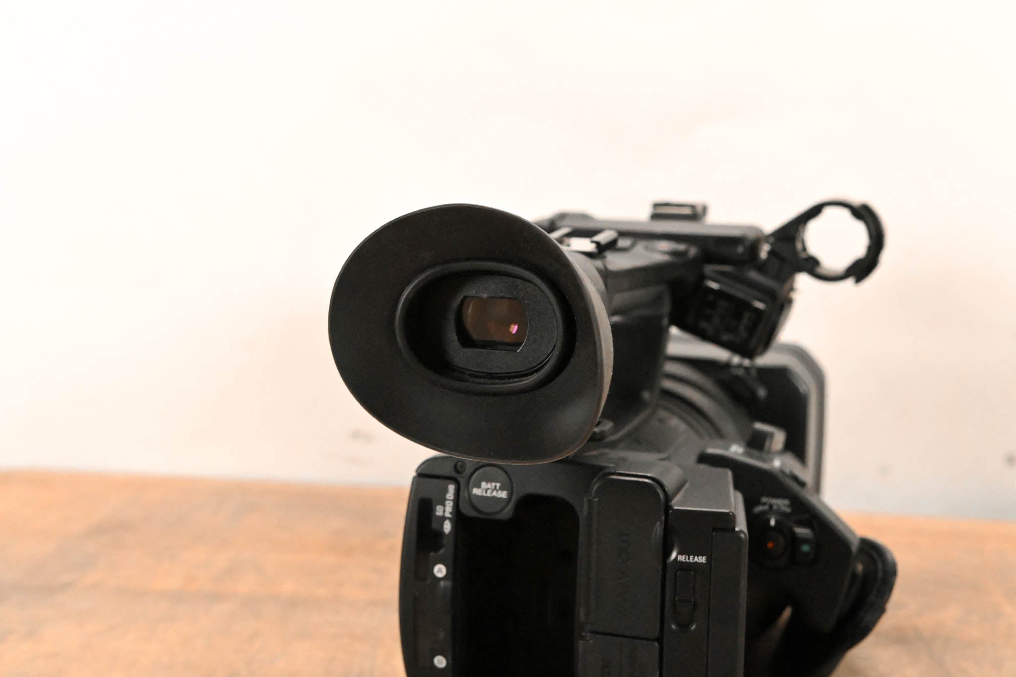 Sony HXR-NX5U NXCAM Professional Camcorder