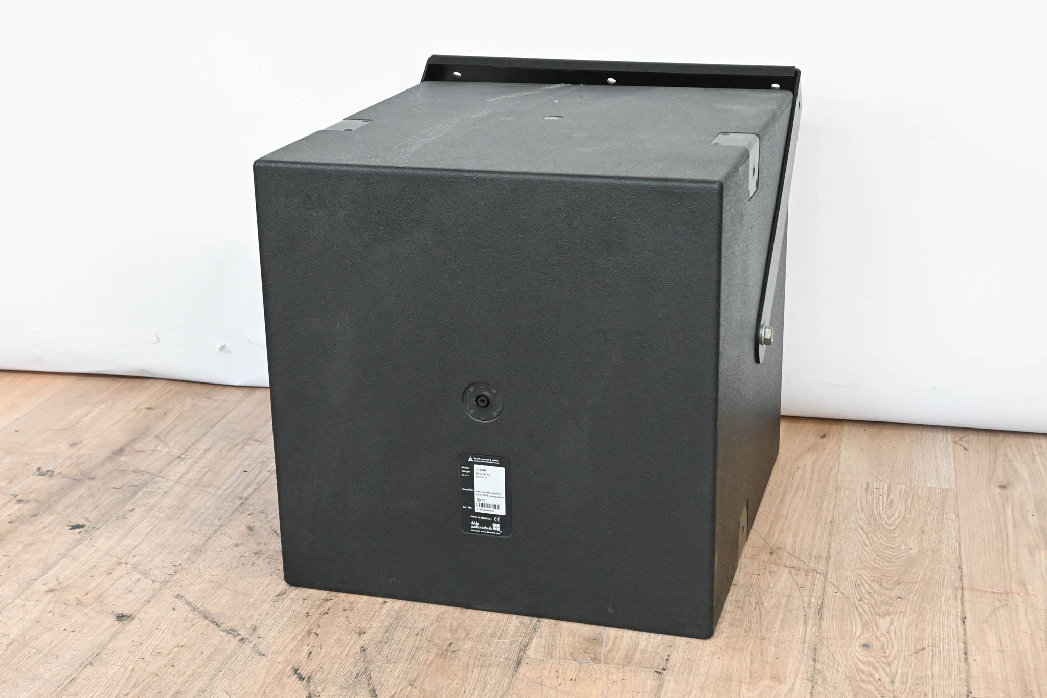 d&b audiotechnik Ci-SUB 18" Compact Bass-Reflex Passive Subwoofer