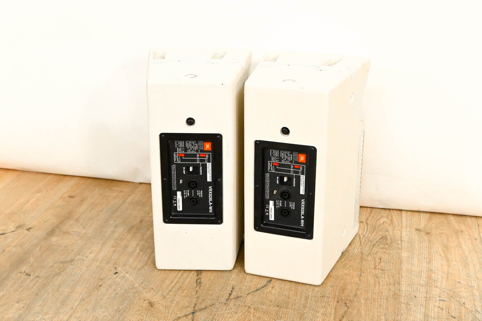 JBL VRX928LA-WH 8" Two-Way Line Array Loudspeaker System (PAIR)