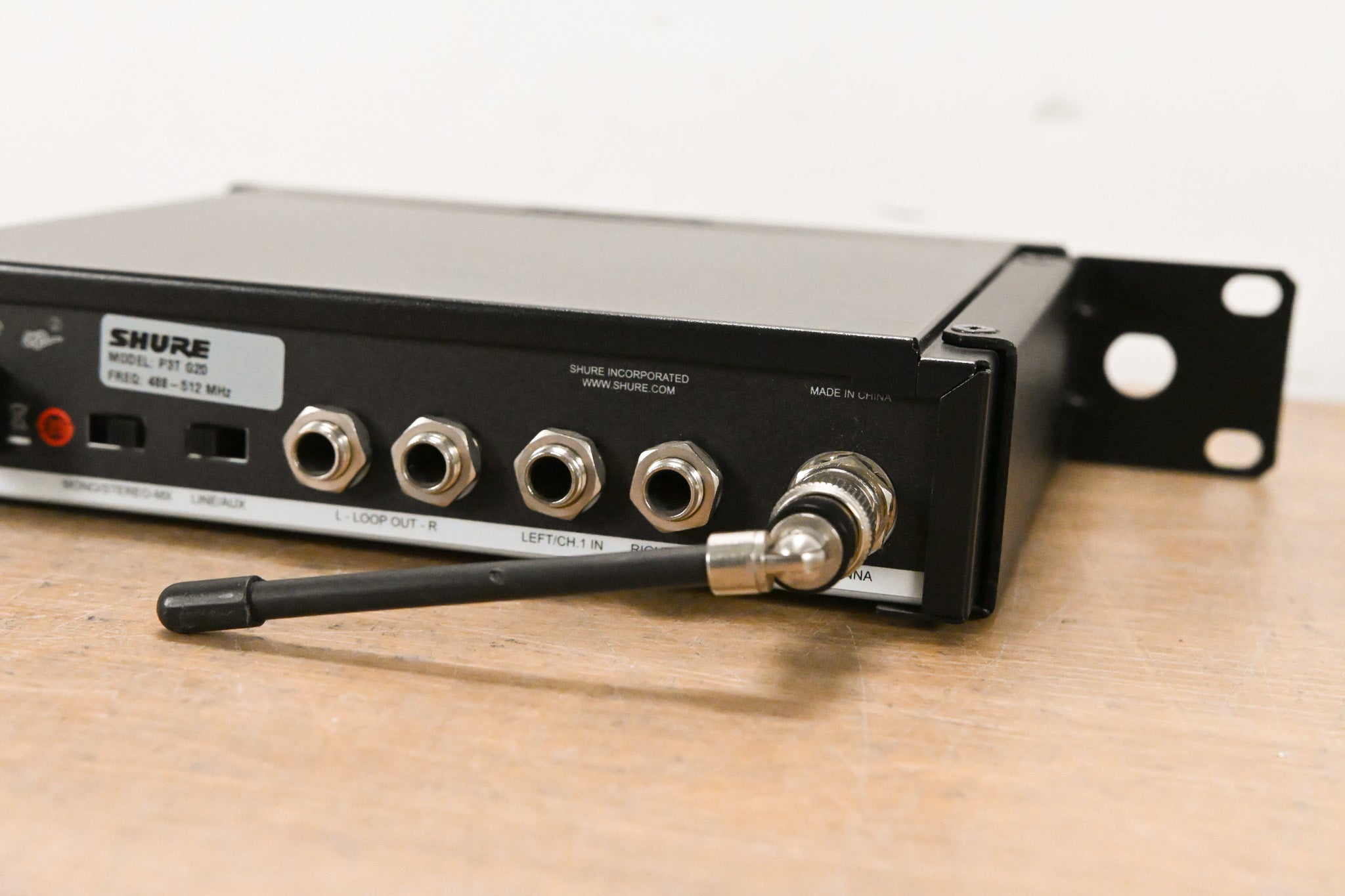 Shure P3T-G20 PSM 300 Wireless Transmitter - G20 Band (NO POWER SUPPLY)