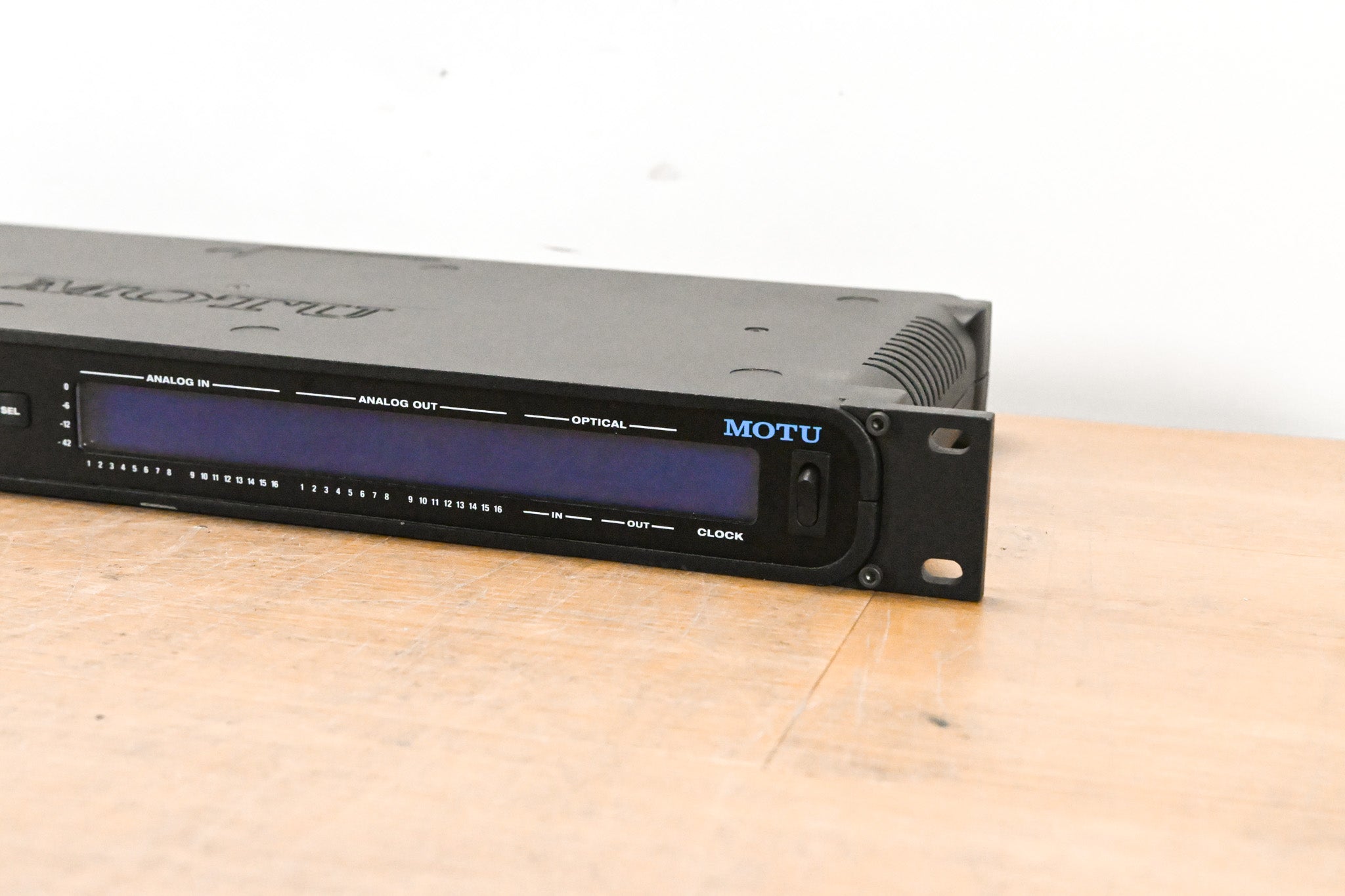 MOTU 16A 32x32 Thunderbolt / USB 2.0 Audio Interface with AVB