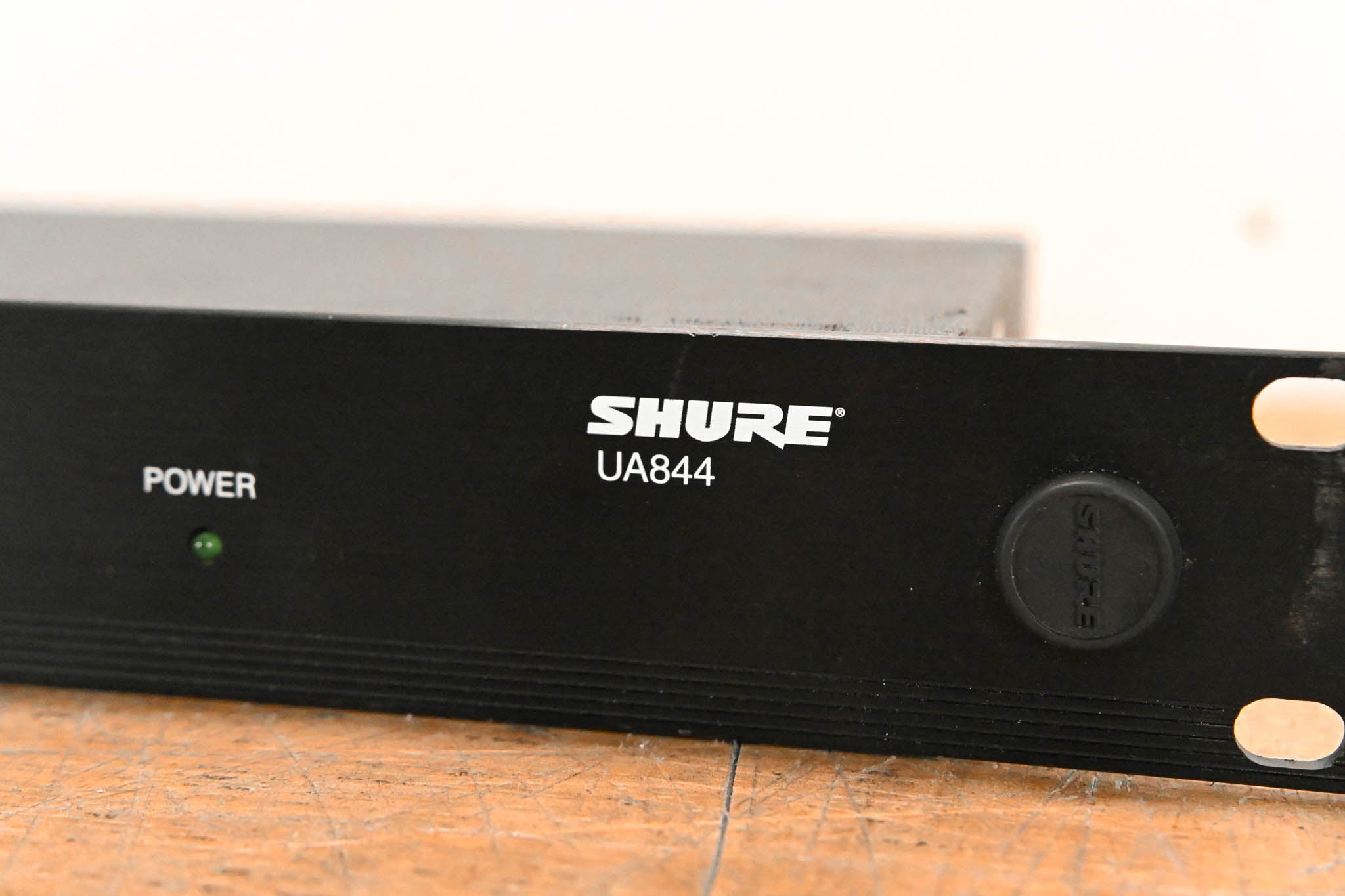 Shure UA844SWB Antenna Distribution System - 470-952 MHz NO POWER SUPPLY