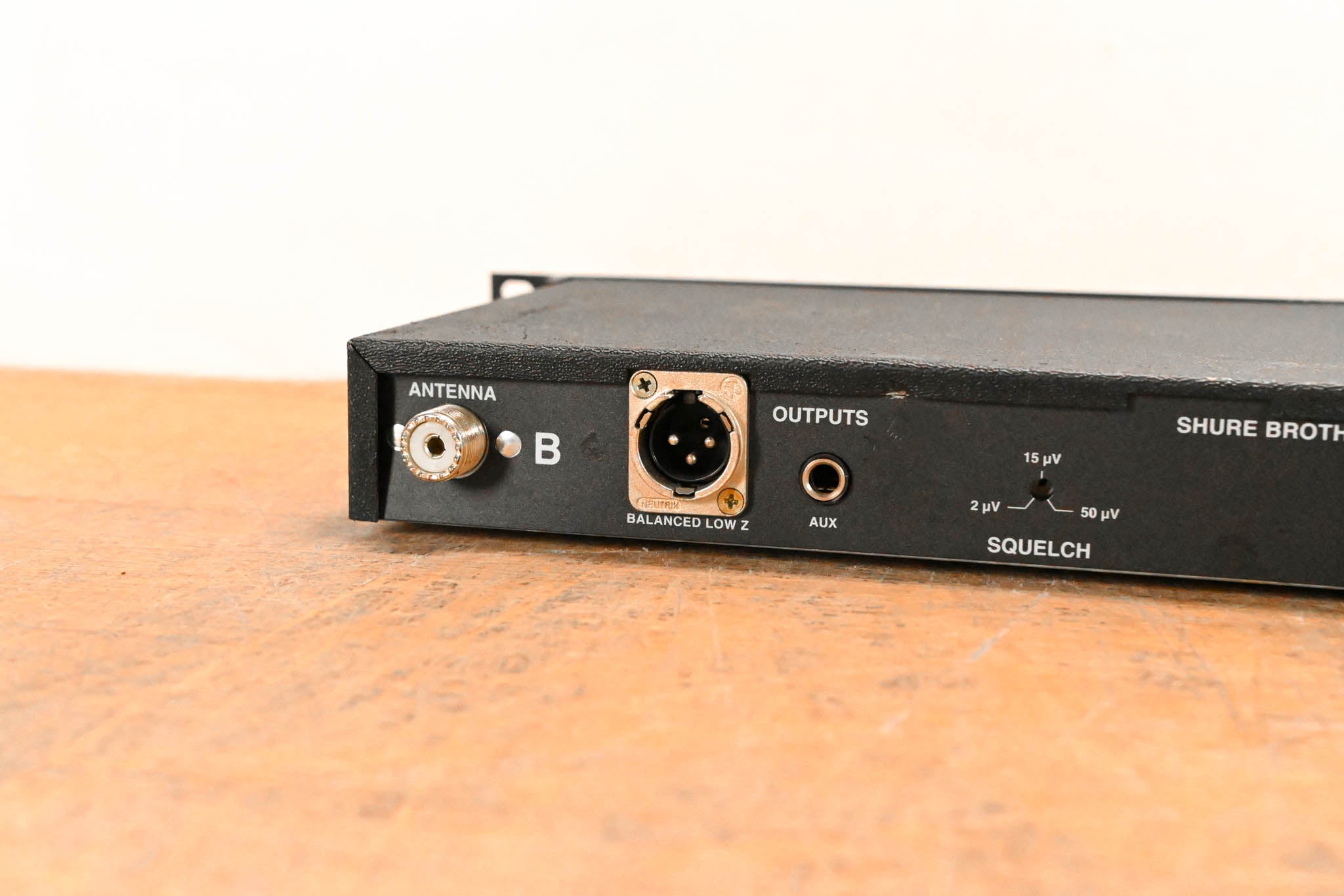 Shure L4 Diversity Wireless Receiver - 176.200 MHz (NO POWER SUPPLY)