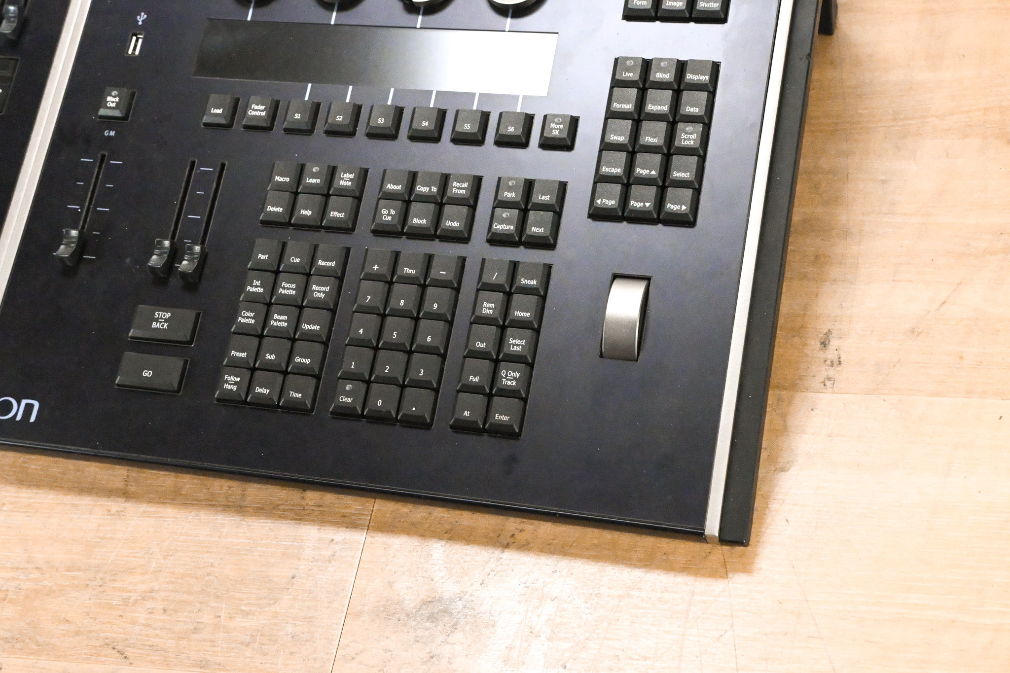 ETC ION 1000 Lighting Console with ETC 2x10 Universal Fader Wing