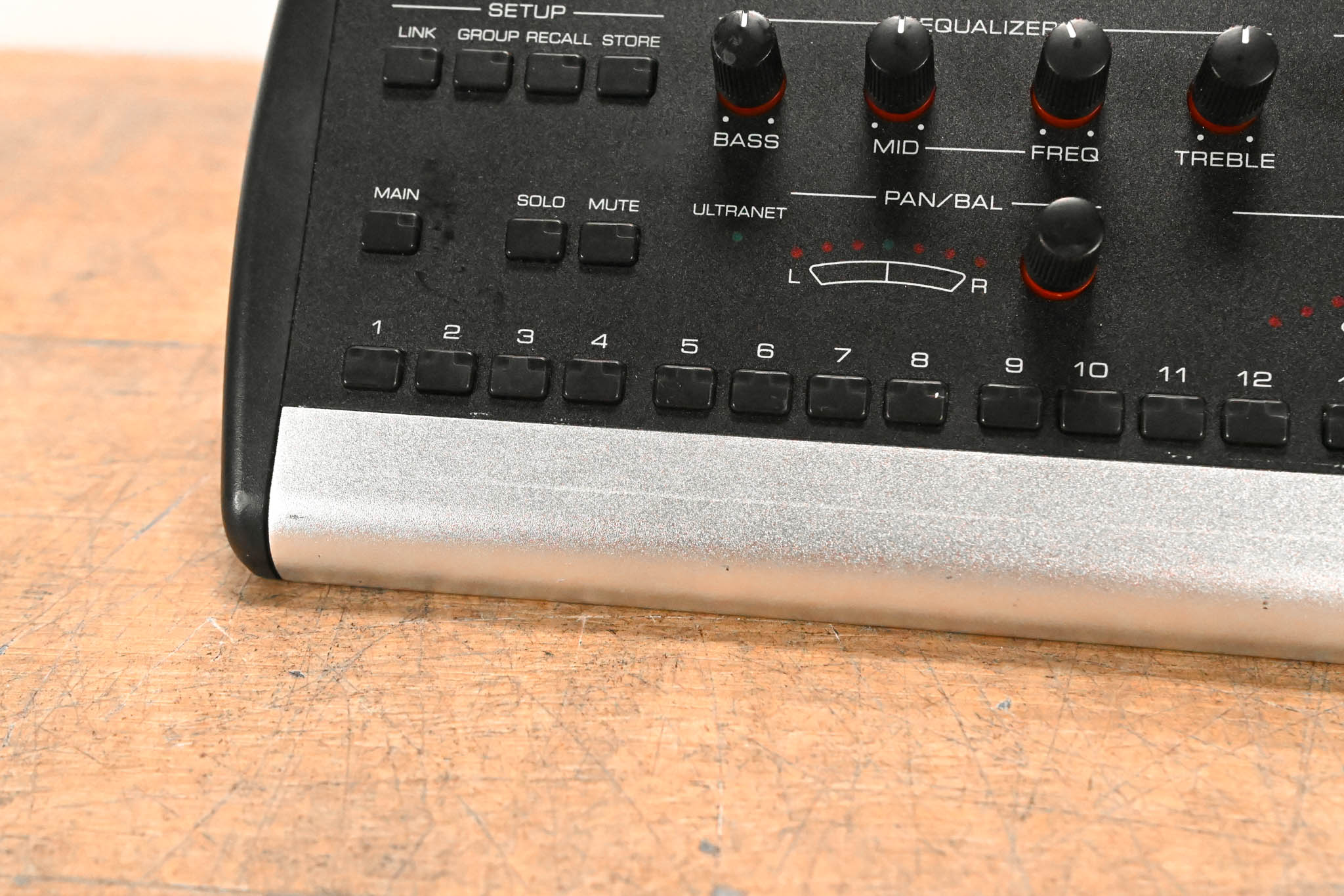 Behringer Powerplay P16-M 16-Channel Digital Personal Mixer