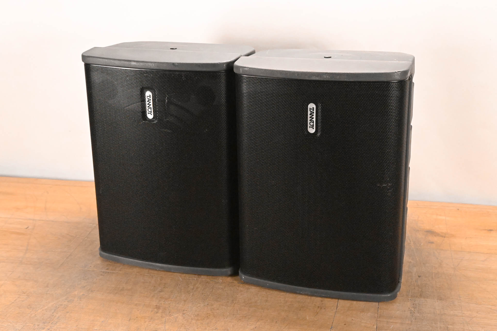 Tannoy i8 AW 8" Dual Concentric All-Weather Passive Loudspeaker (PAIR)