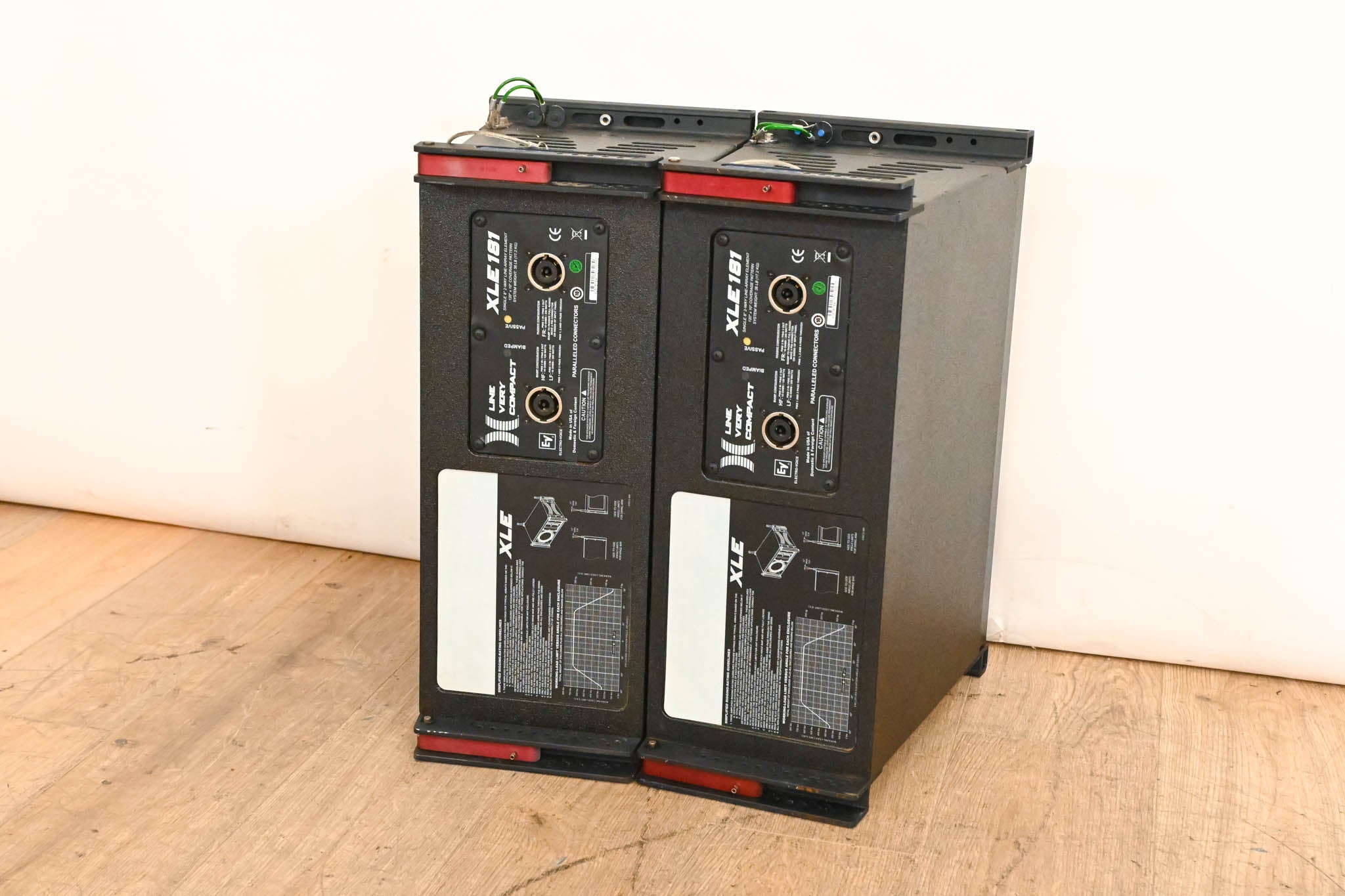 Electro-Voice (EV) XLE181 8" 2-Way Passive Line Array Speaker (PAIR)