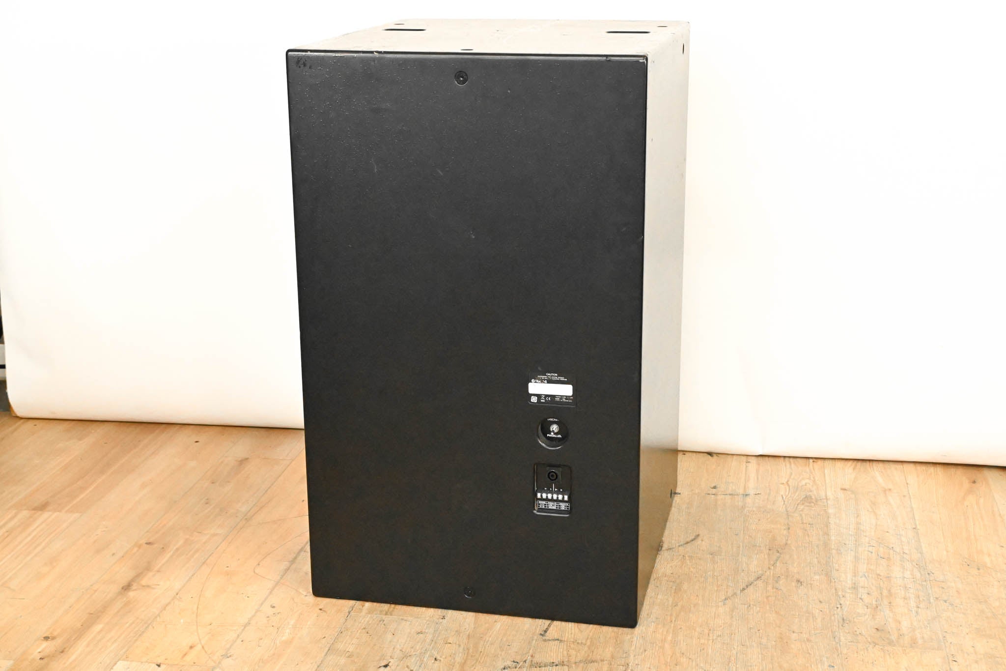 Yamaha IS1218 Dual 18" Passive High Power Subwoofer