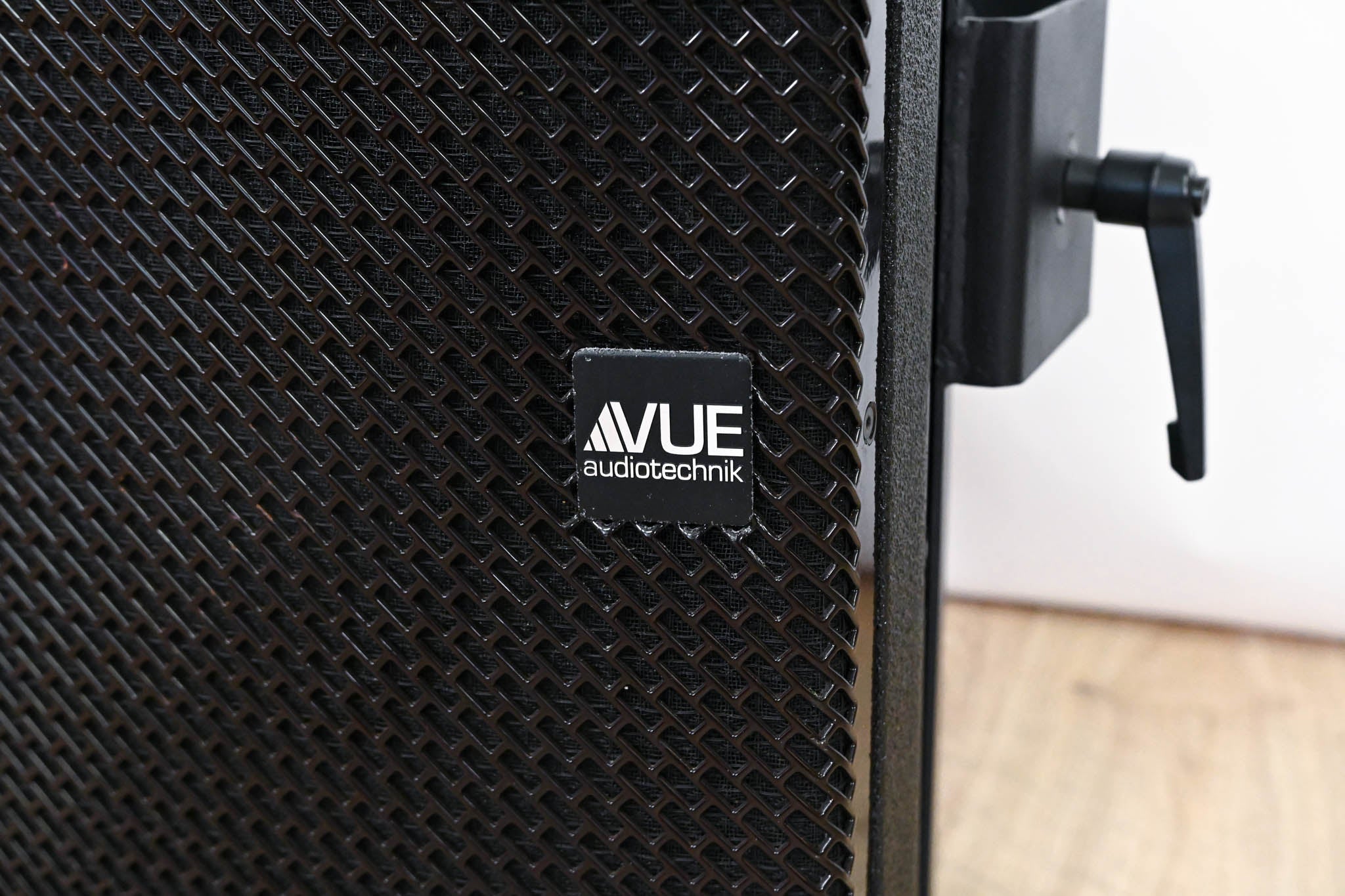 VUE Audiotechnik h-8 Single 8" High Definition Full Range Loudspeaker