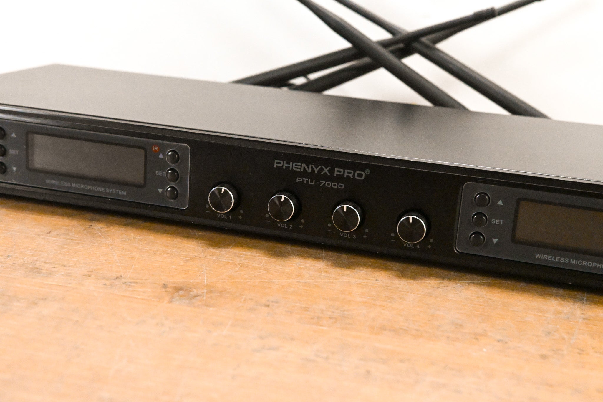Phenyx Pro PTU-7000-4H Quad UHF Wireless Microphone System w/ Auto-Scan