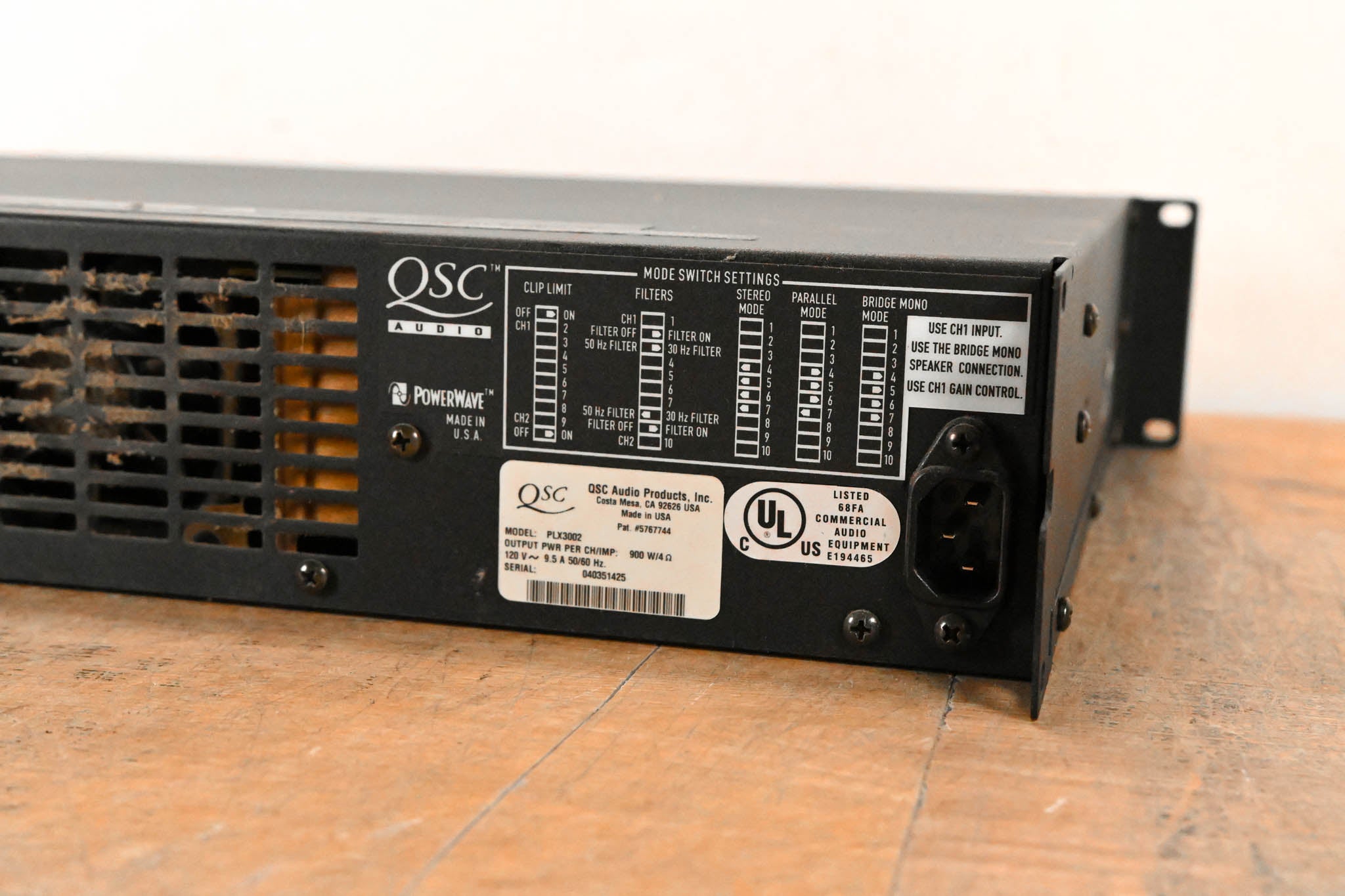 QSC PLX3002 2-Channel Power Amplifier