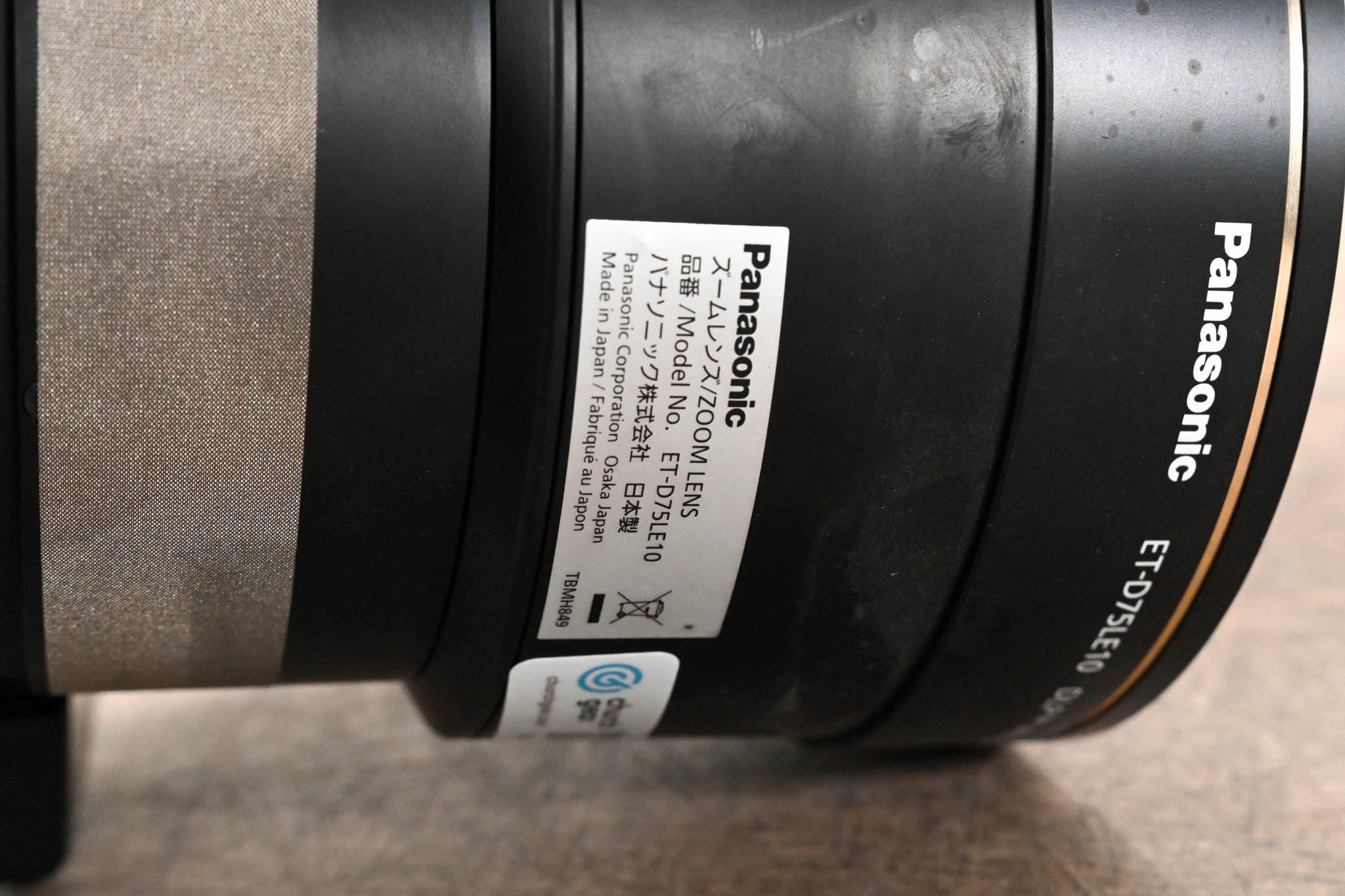 Panasonic ETD75LE10 3Chip DLP Short Throw Projector Zoom Lens CG01DG6