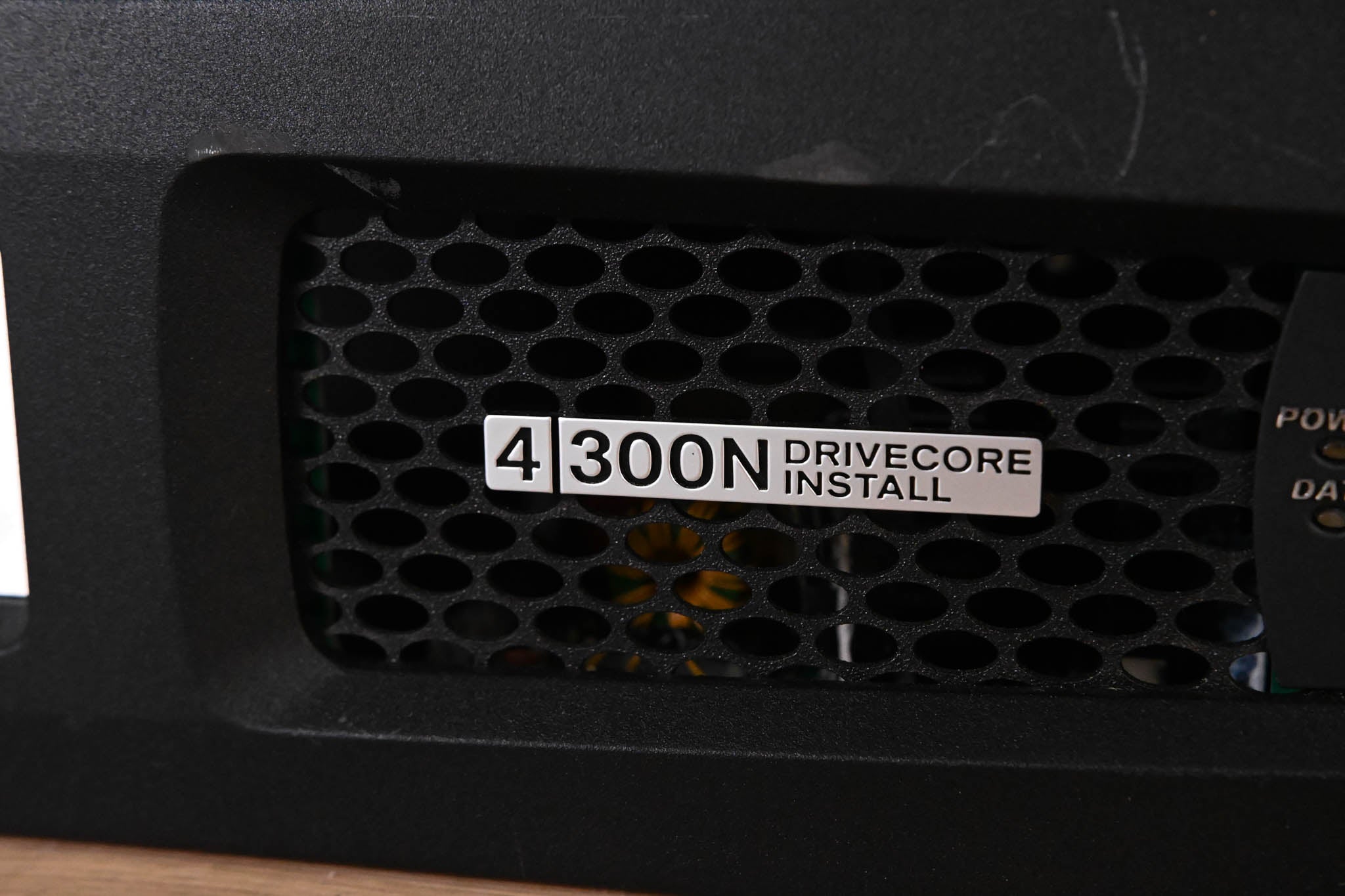 Crown DCi 4|300N DriveCore Install 4-Channel Power Amplifier