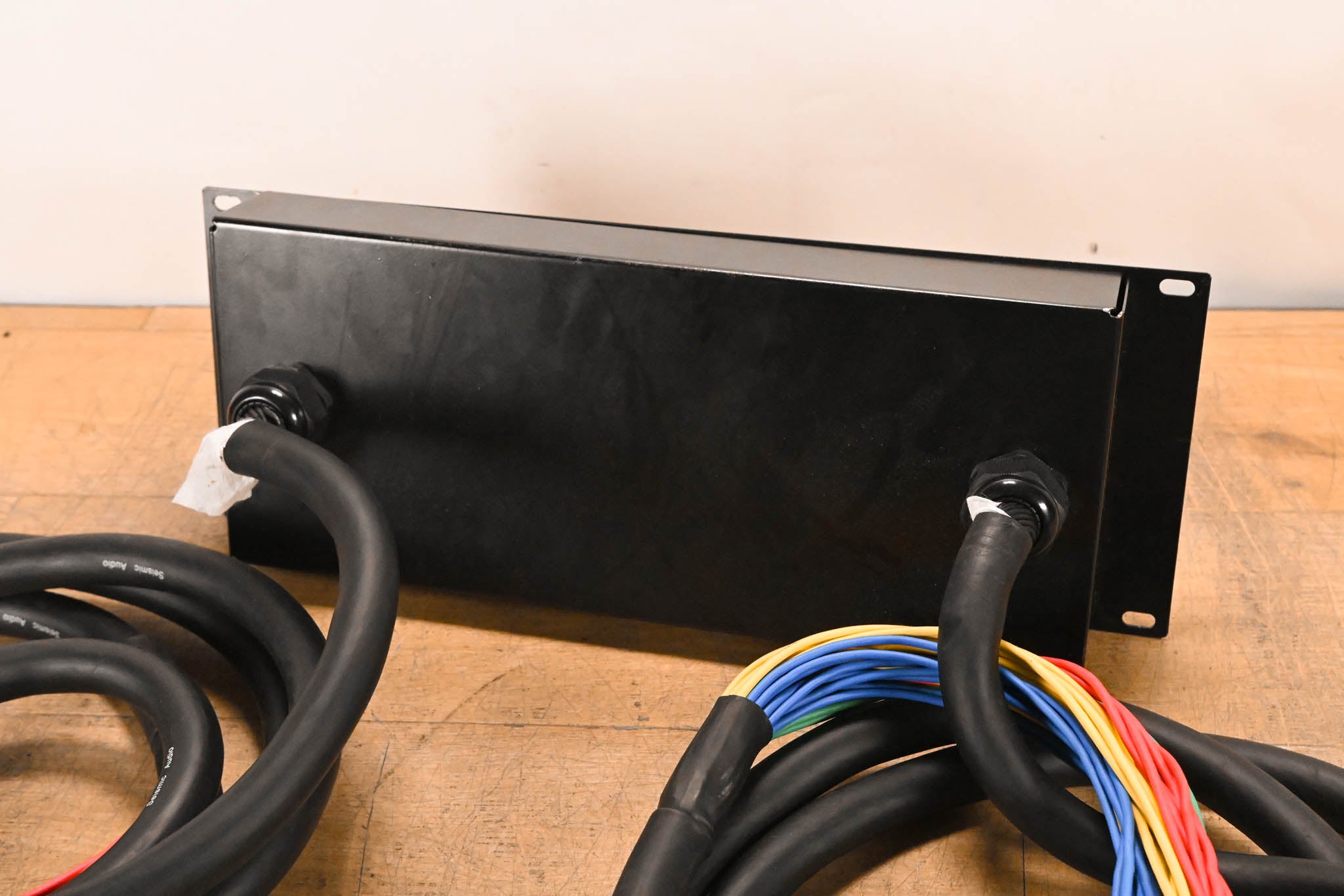 Seismic Audio SARMSS-32x1515 - 32-CH XLR TRS Combo Splitter Snake Cable