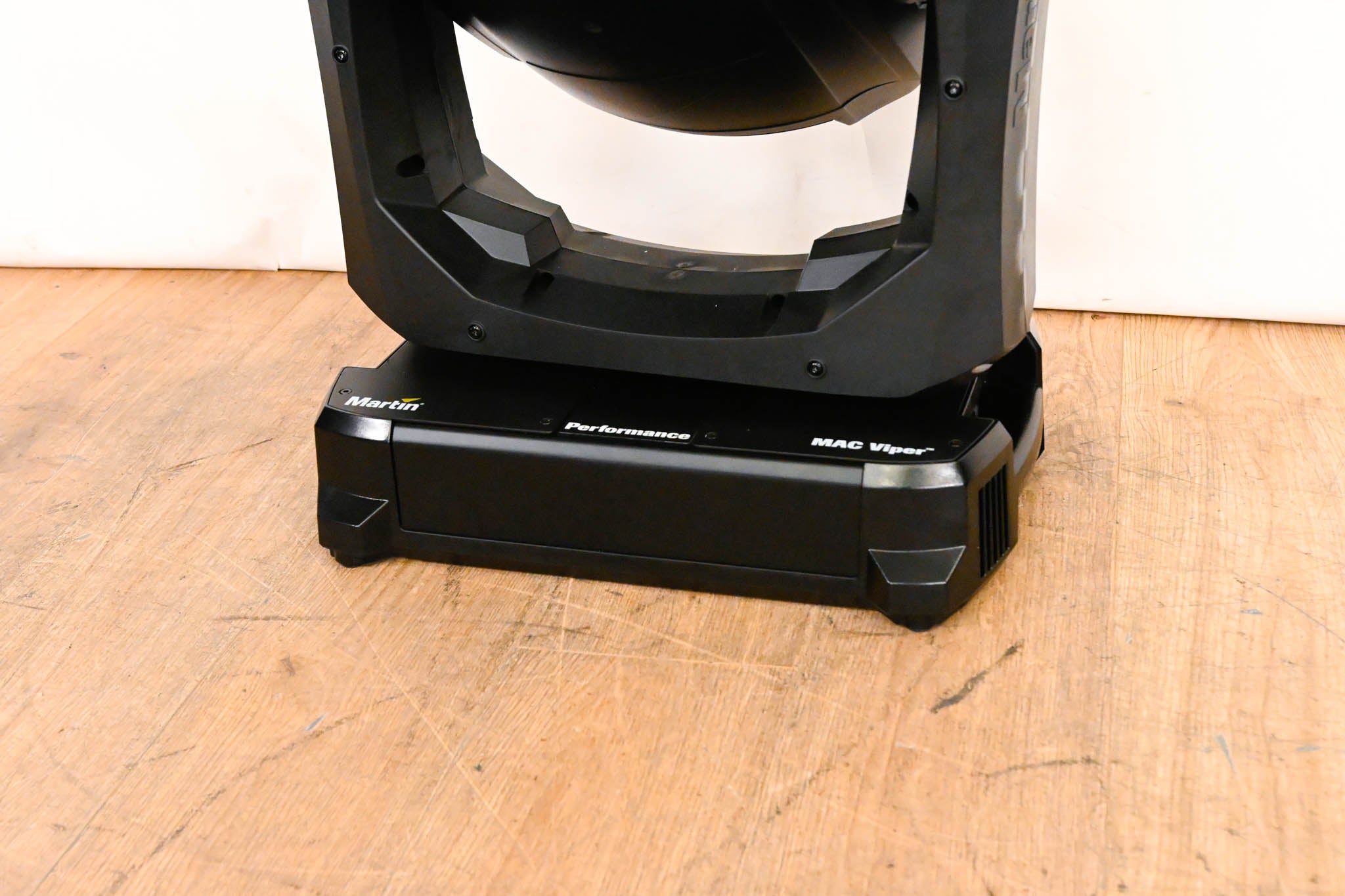 Martin MAC Viper Performance 1000W CMY Framing Moving Head