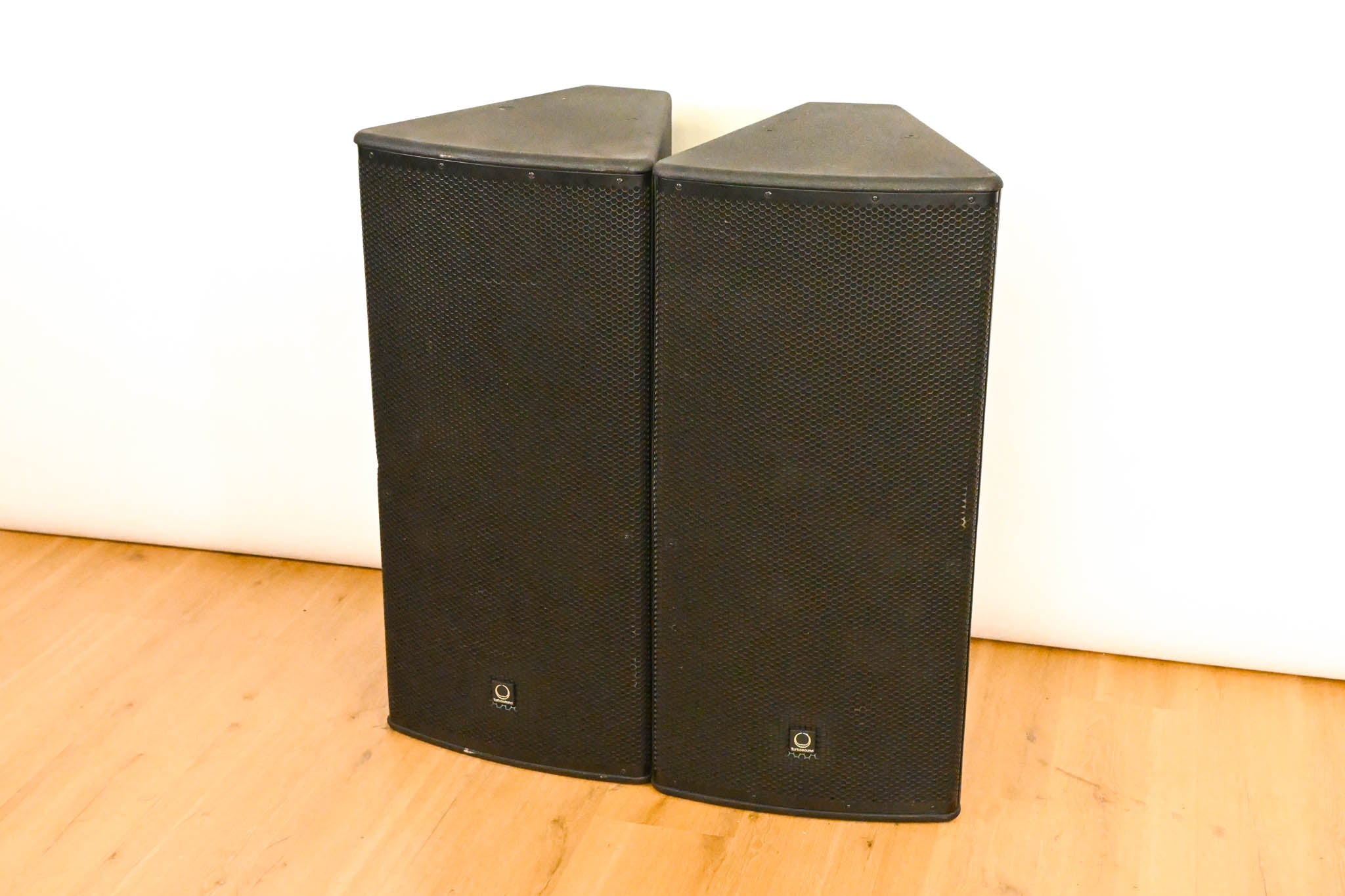 Turbosound TCS122/64-AN 12" 2-Way Powered Loudspeaker (PAIR)