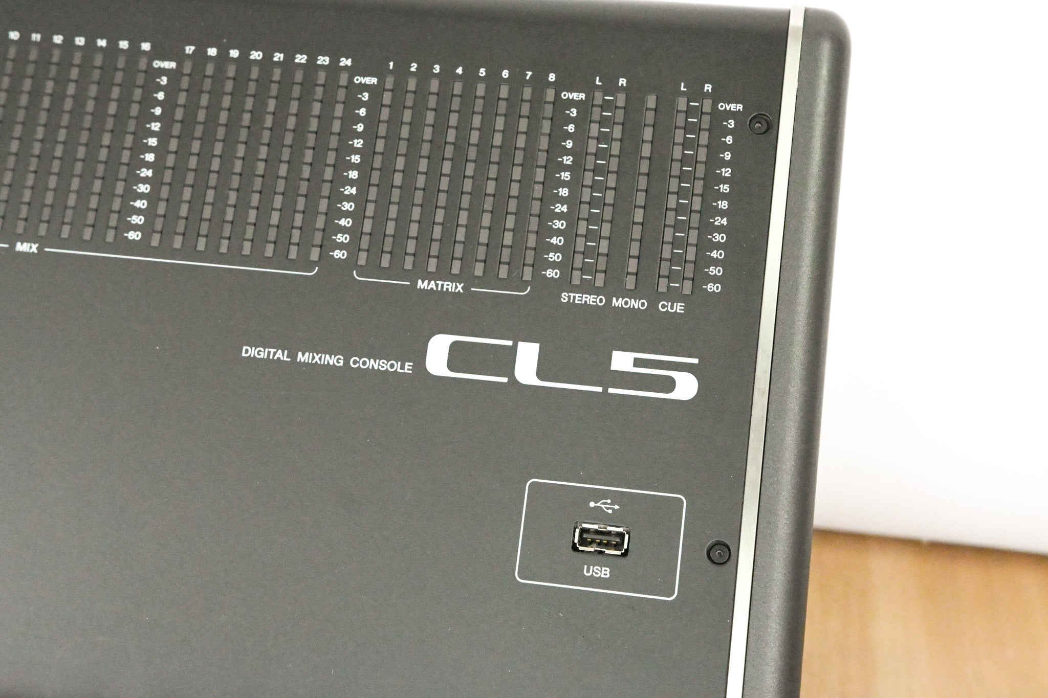 Yamaha CL5 72-Channel Digital Mixing Console