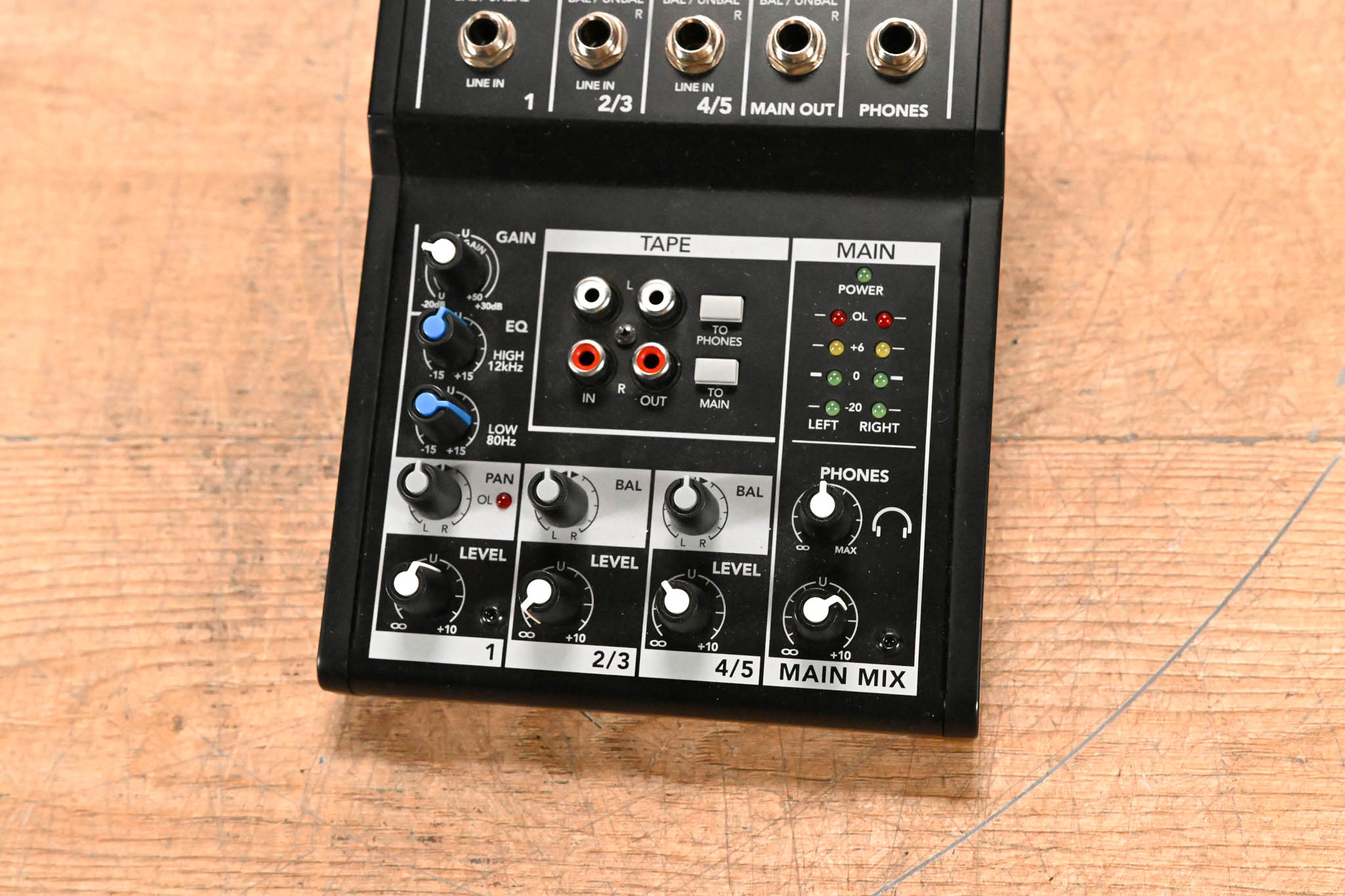 Mackie Mix5 5-Channel Compact Analog Mixer (NO POWER SUPPLY)