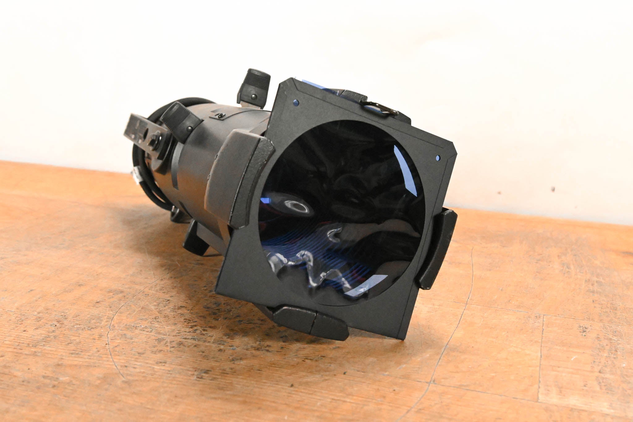 ETC Source Four Jr 26 Degree 575 Ellipsoidal Light