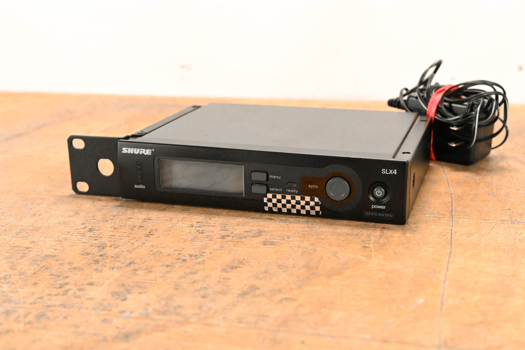Shure SLX4 Wireless Receiver - G4 Band: 470-494 MHz