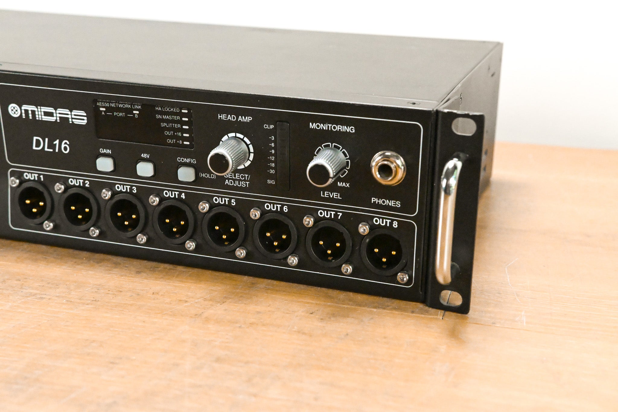 Midas DL16 16-Input, 8-Output Stage Box