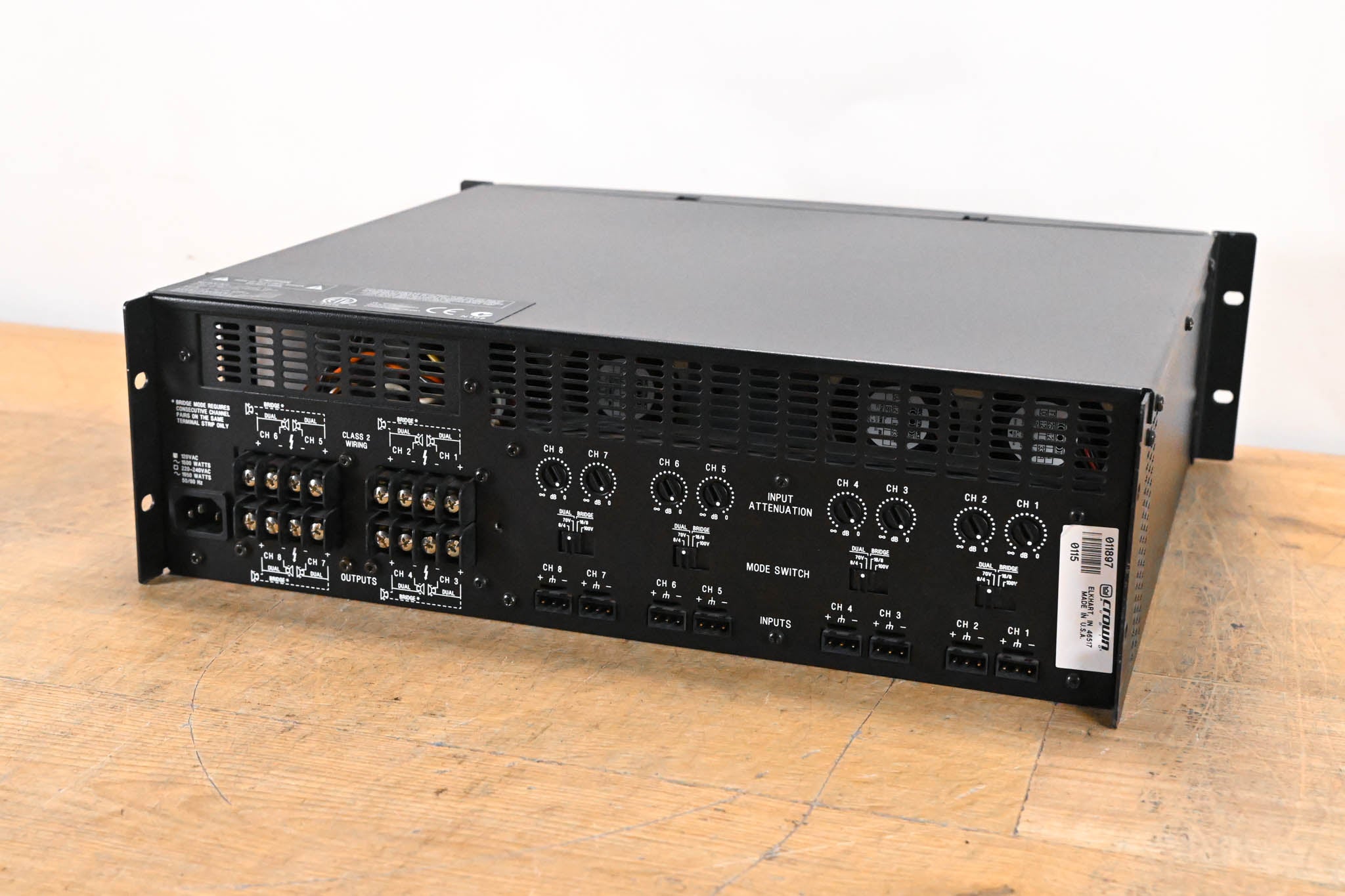 Crown CTs 8200 200W 8-Channel Power Amplifier