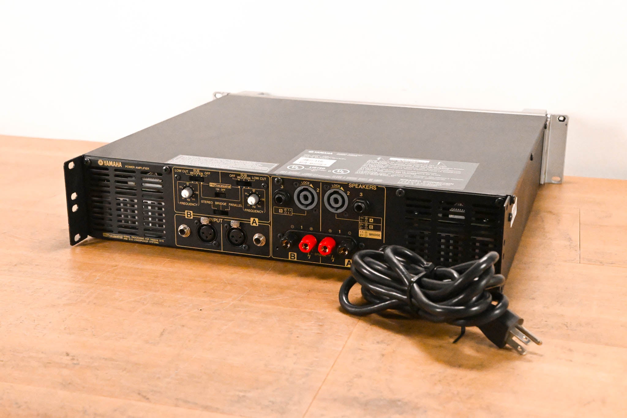 Yamaha P7000S 2-Channel Power Amplifier