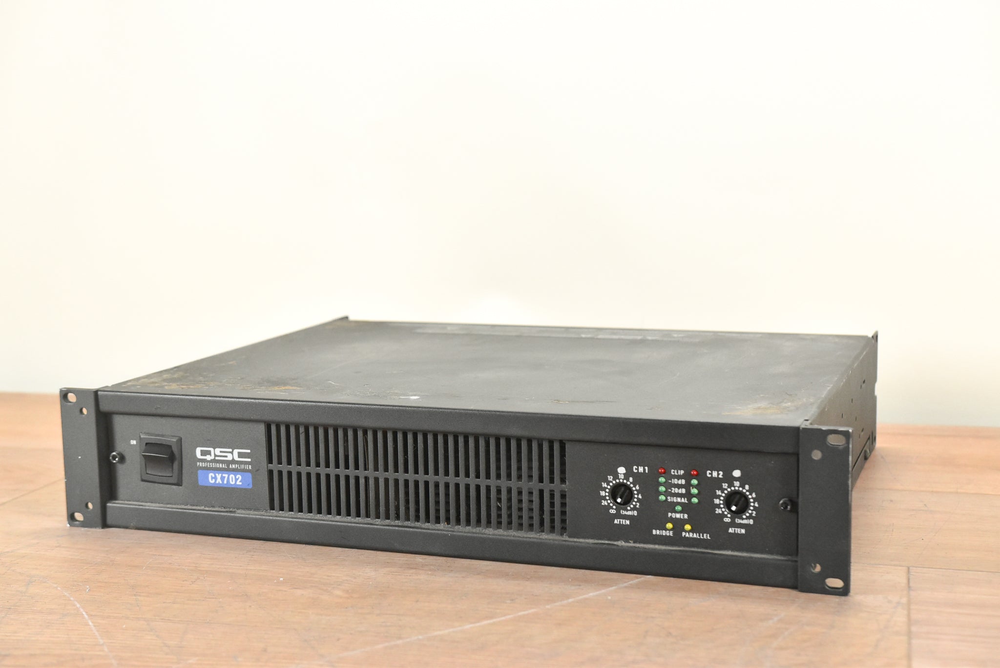 QSC CX702 2-Channel 700W Power Amplifier CG002KY