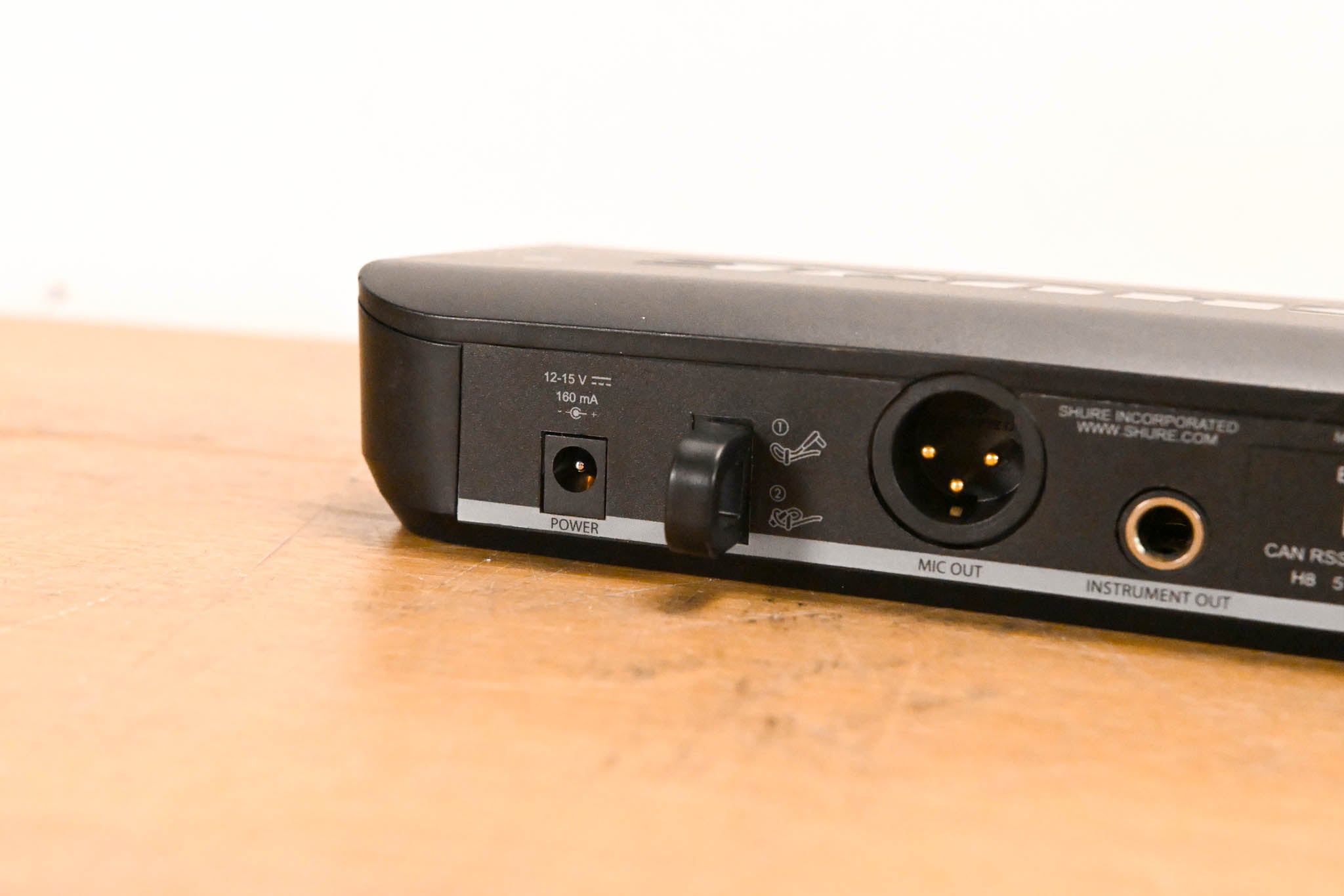 Shure BLX14 Bodypack Wireless System - H8 Band 518-542 MHz (NO PSU)