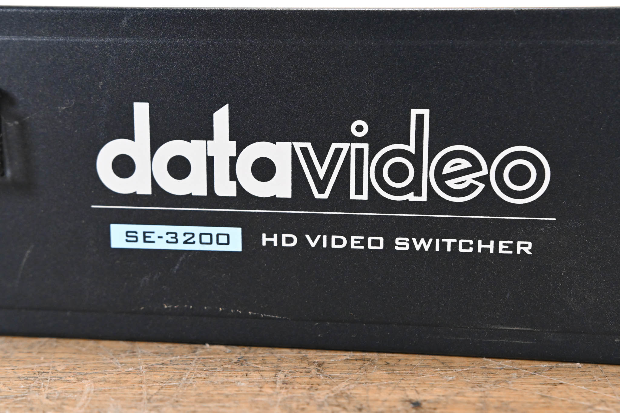 Datavideo SE-3200 HD 12-Channel Digital Video Switcher