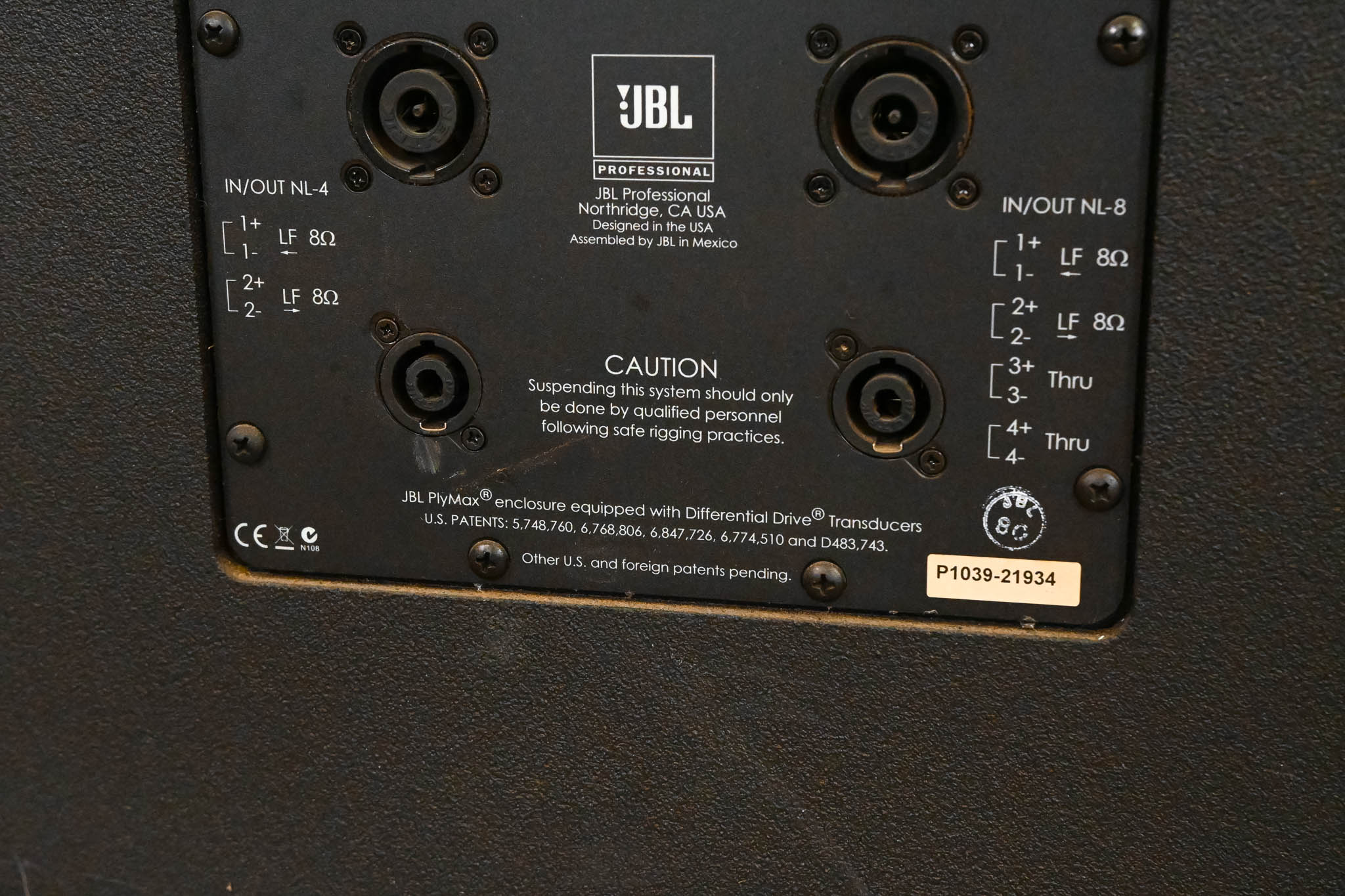 JBL VT4883 Subcompact Dual 12" Cardioid-Arrayable Subwoofer