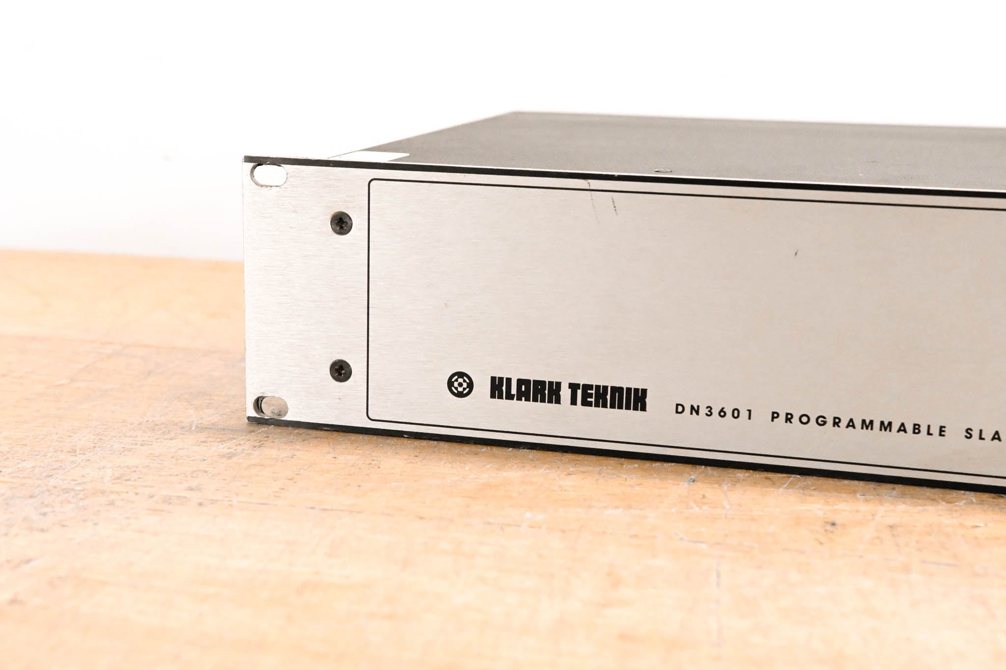 Klark Teknik DN3601 Programmable Slave Graphic Equalizer