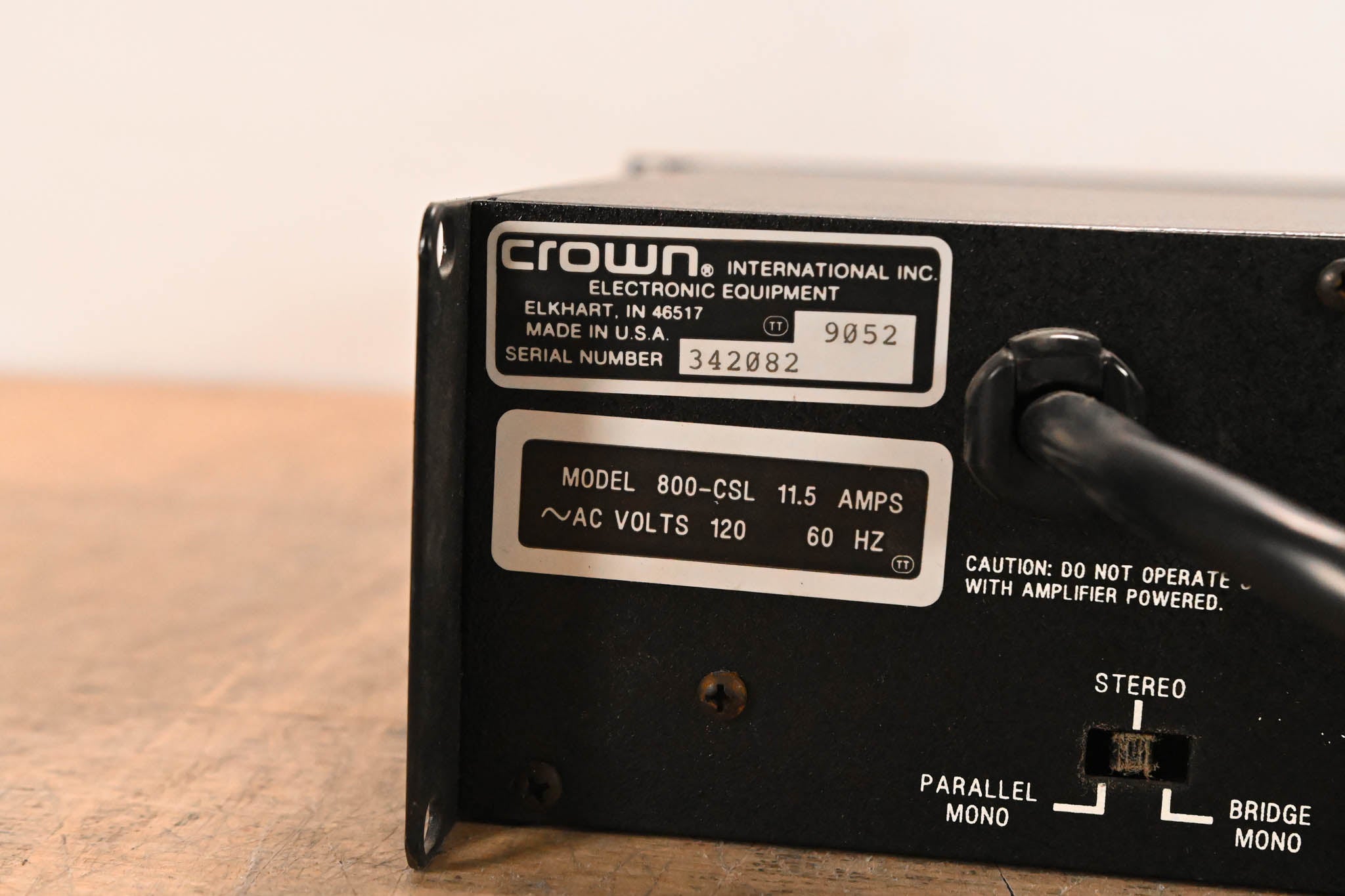 Crown 800 CSL 2-Channel Power Amplifier
