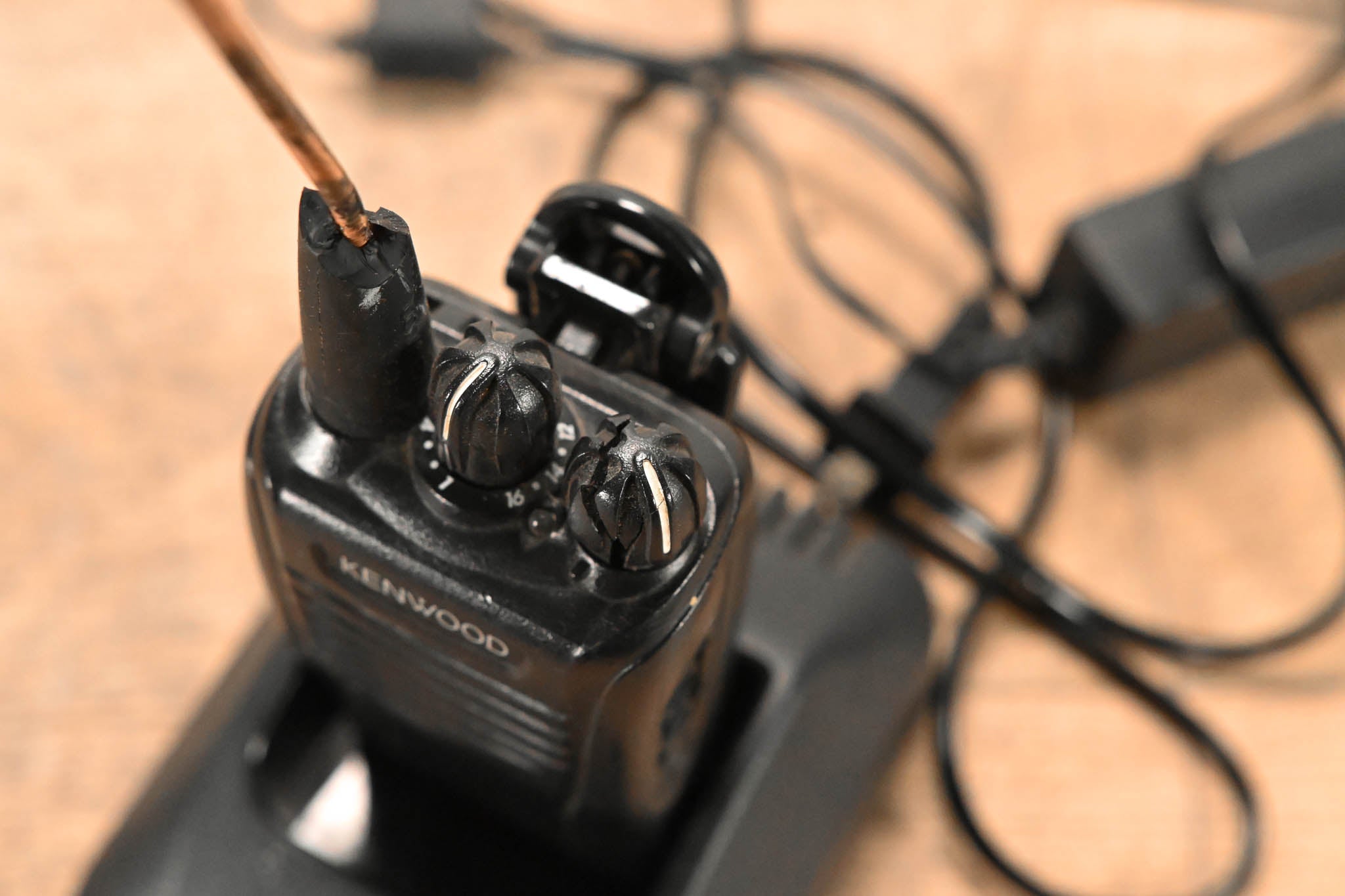 Kenwood TK-3360 UHF Radio with KNB-25A Battery and KSC-25 Charger
