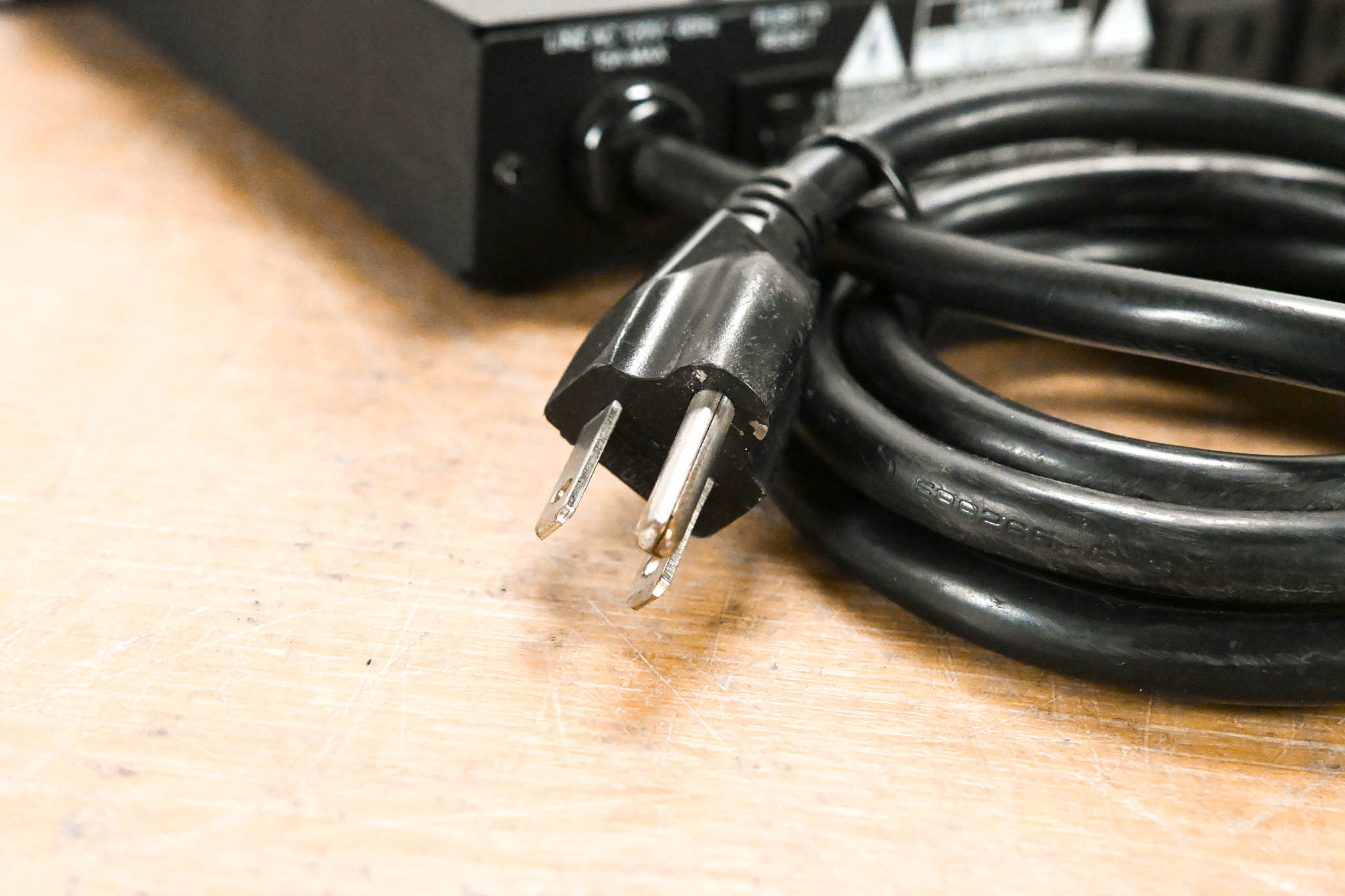 Furman M-8 8-Outlet Power Conditioner