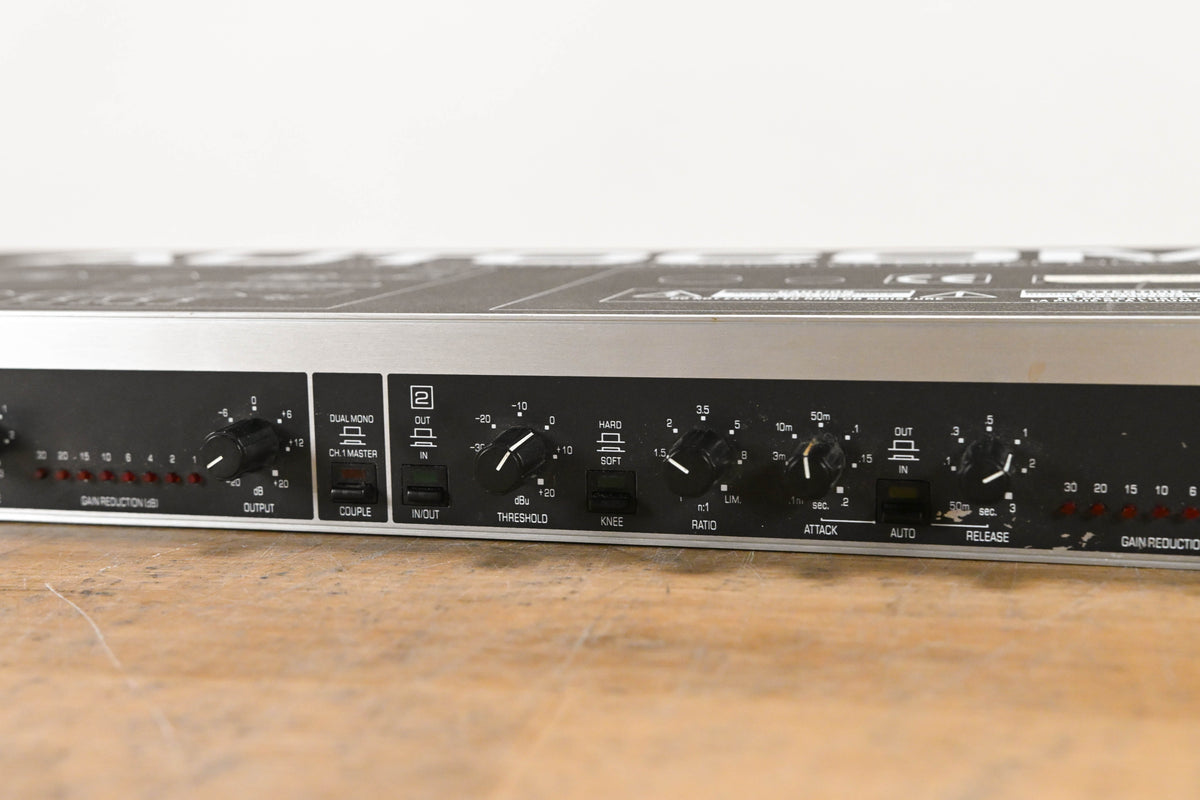 Behringer MDX 1000 Autocom 2-Channel Compressor/Limiter