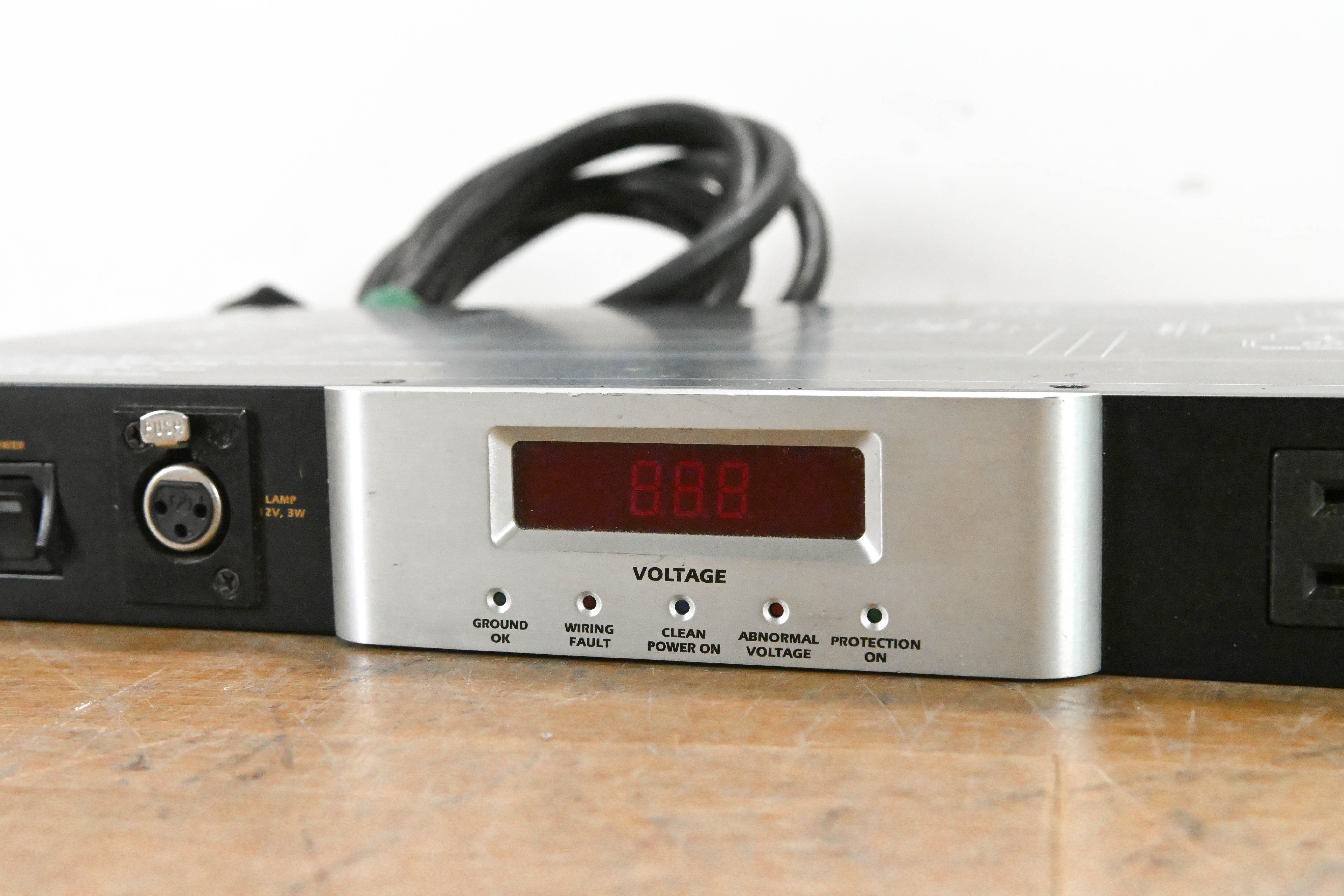 Monster Power PRO 2500 PowerCenter 10-Outlet Power Conditioner
