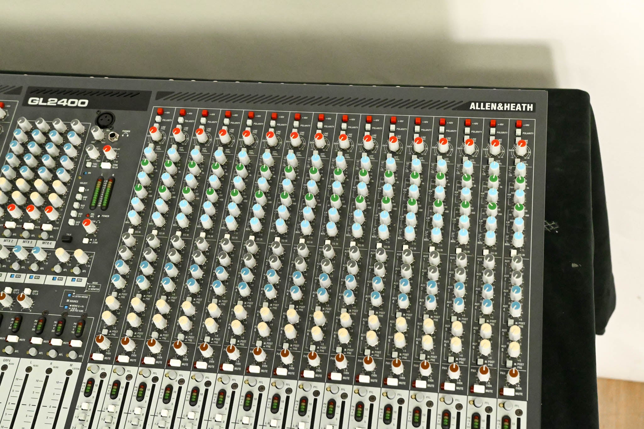 Allen & Heath GL2400 32-Channel Analog Mixing Console