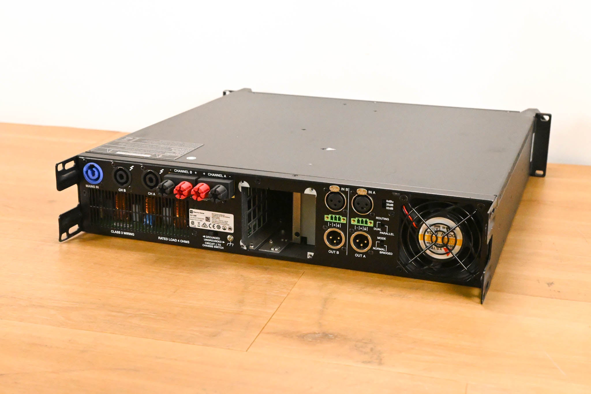 Electro-Voice (EV) TG-7 Tour-Grade Stereo Power Amplifier