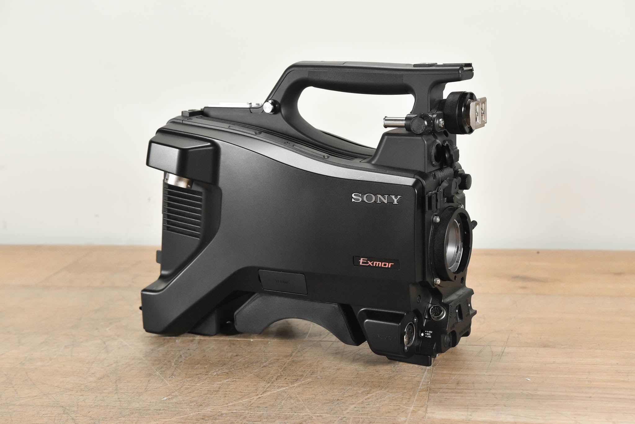 Sony HXC-D70 HD/SD Studio Camera