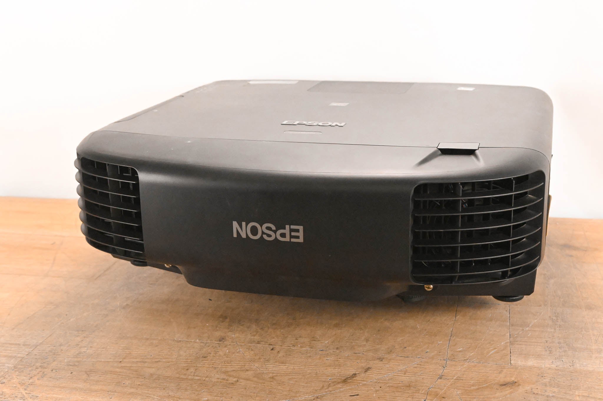 Epson Pro L1405U 8,000-Lumen Laser WUXGA 3LCD Projector