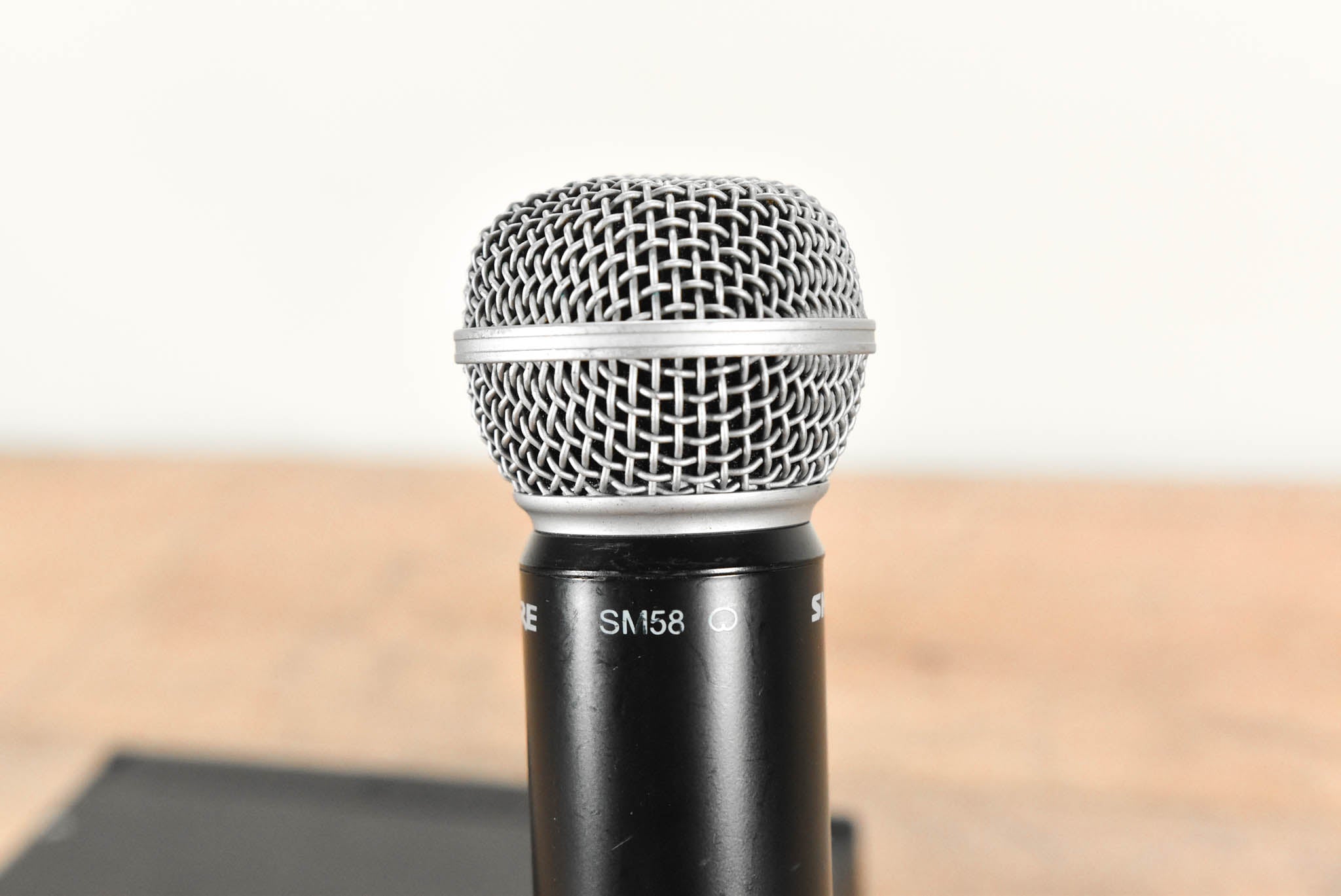 その他 SHURE SM58 Shure SM58-BLK Special Edition Black Dynamic Wired