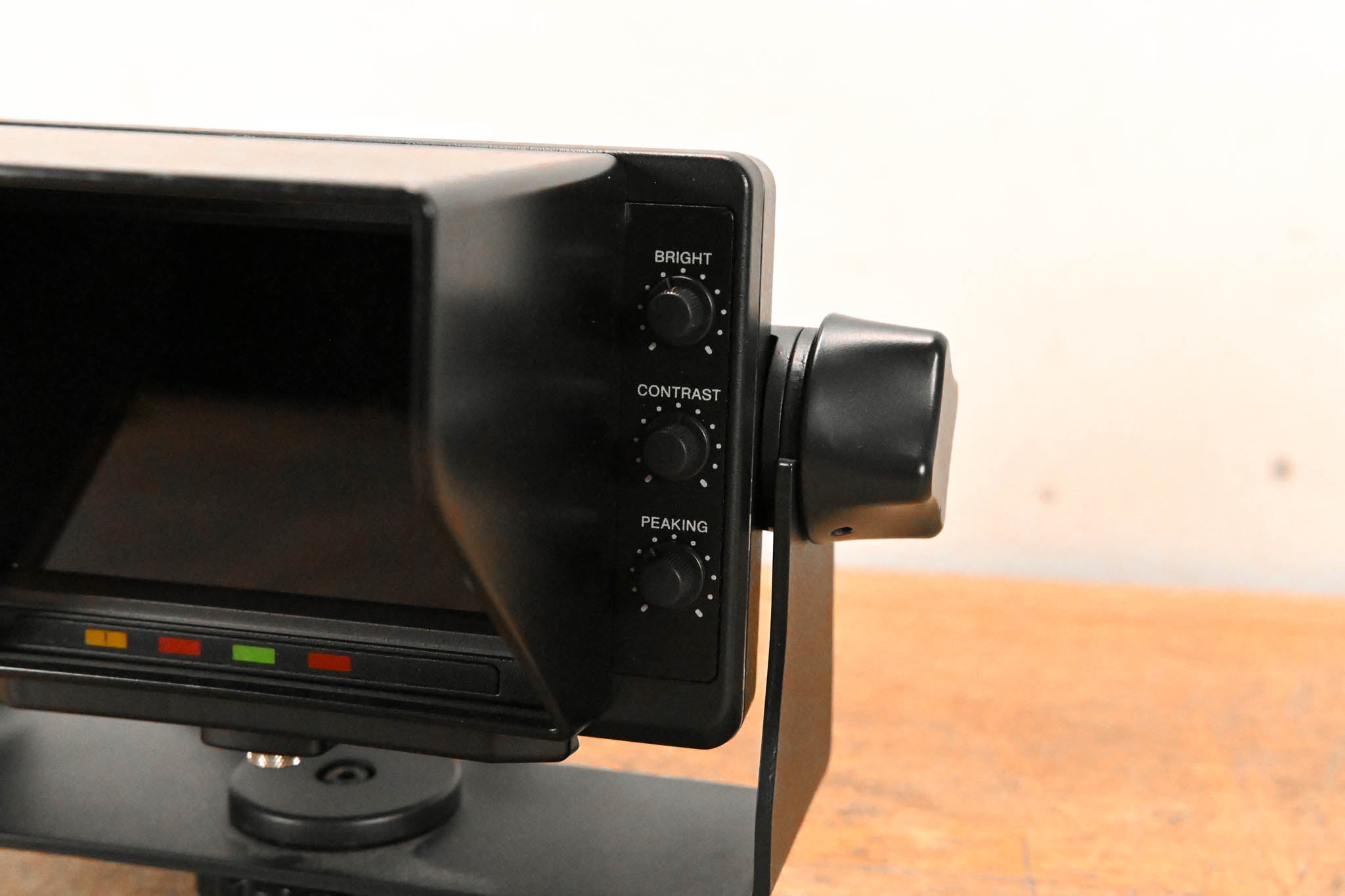 Sony DXF-C50WA 5-inch LCD Color Viewfinder for HXC-D70 SD/HD Camera