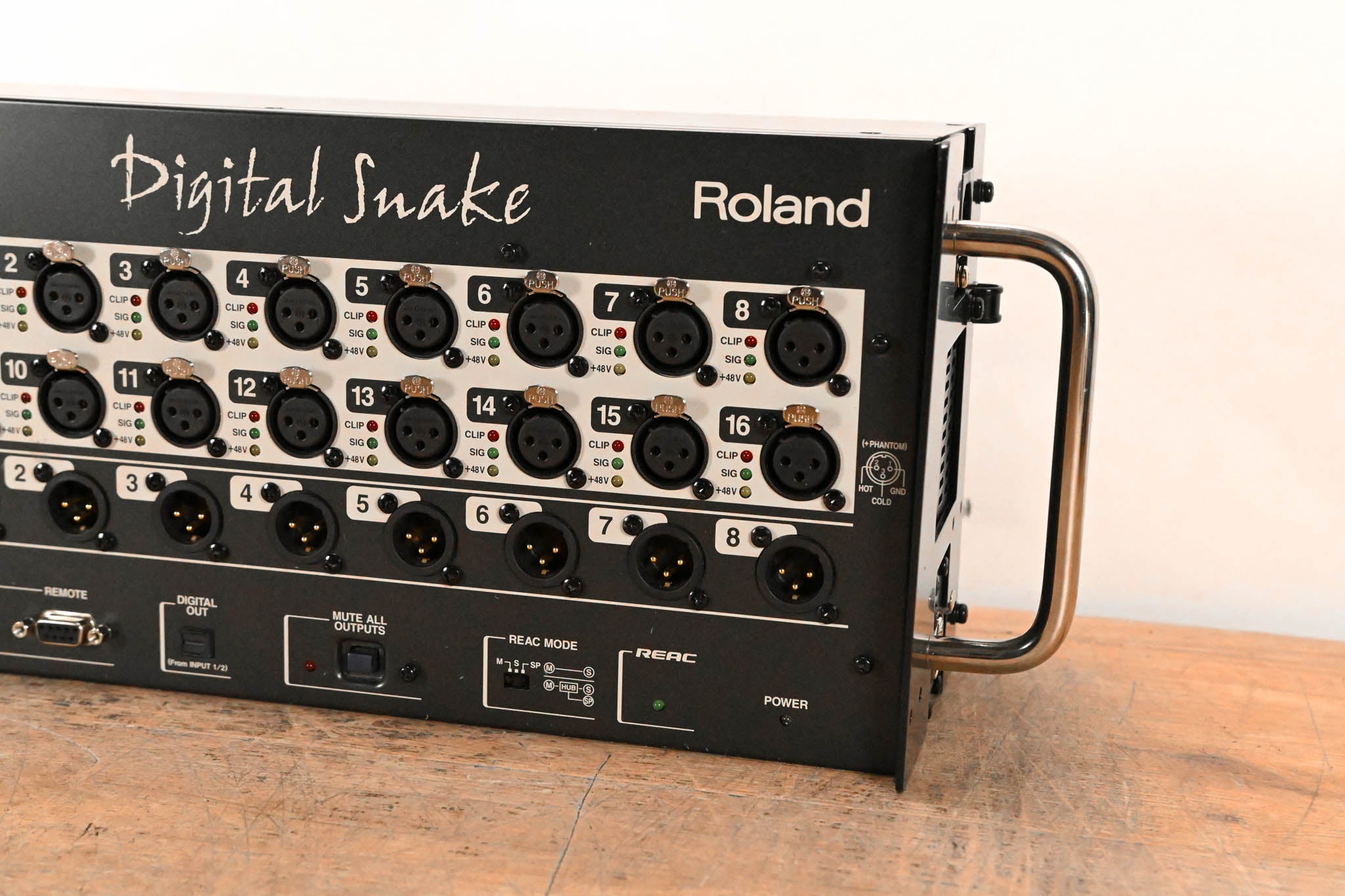 Roland S-1608 16 x 8 Stage Unit