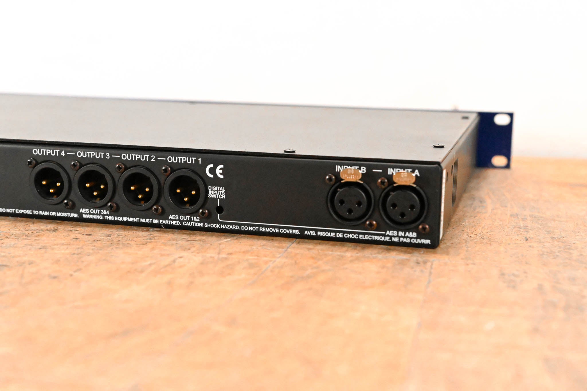 Xta Electronics DP424 2-in 4-out Signal Processor